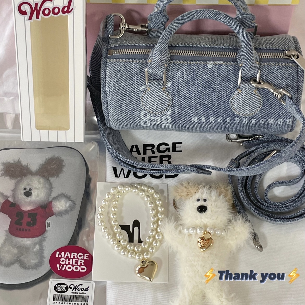 Margesherwood Wood Keyring White, Monamhee Creami Keyring Cream - KREAM Exclusive 착용 스타일 - 2