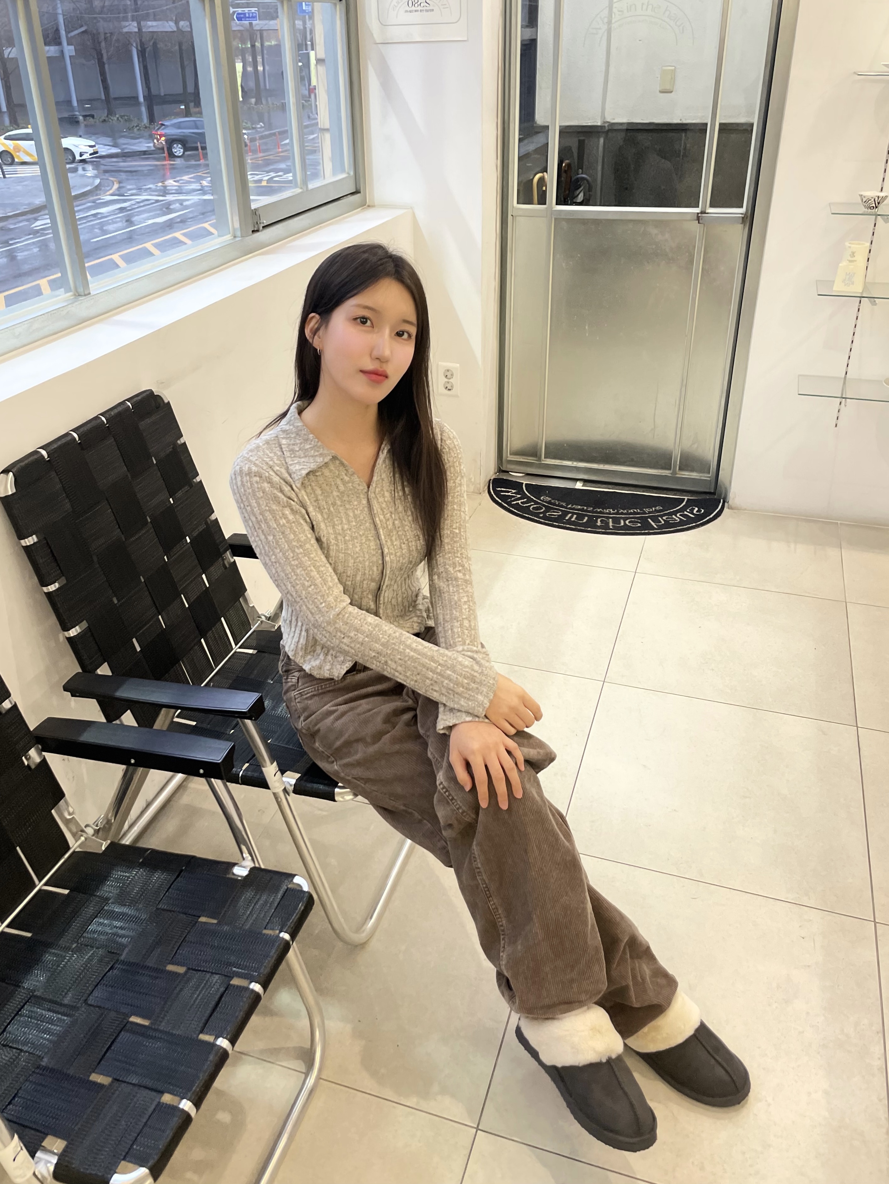 (W) UGG Coquette Slipper Grey 착용 스타일