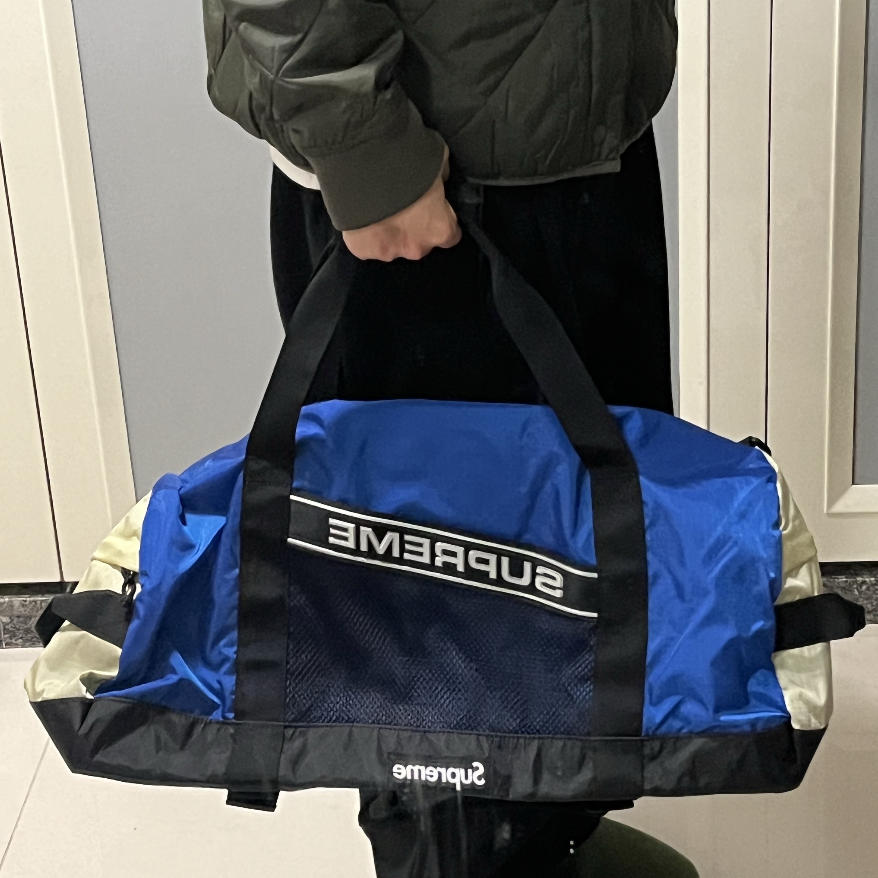 Supreme Duffle Bag Blue - 23FW 착용 스타일 - 2