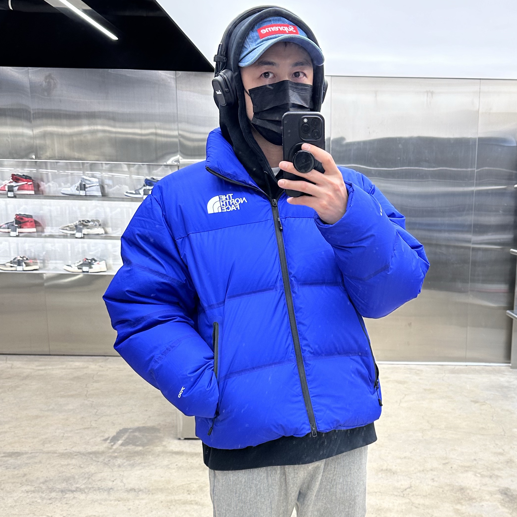 The North Face RMST Nuptse Jacket Lapis Blue, Supreme Washed Chino Twill Camp Cap Denim - 22FW 착용 스타일