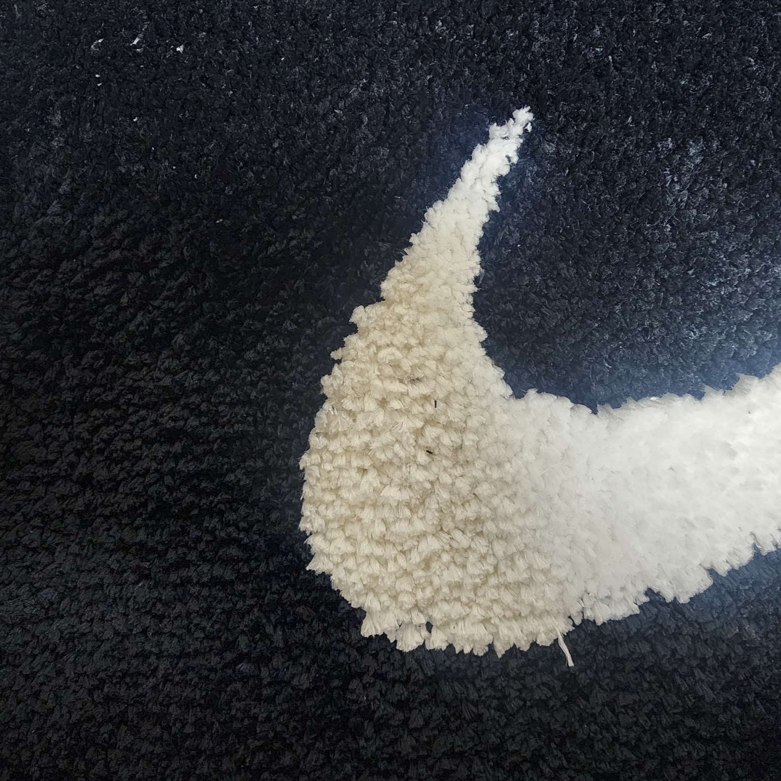 Nike Swoosh Rug Black White 착용 스타일 - 1