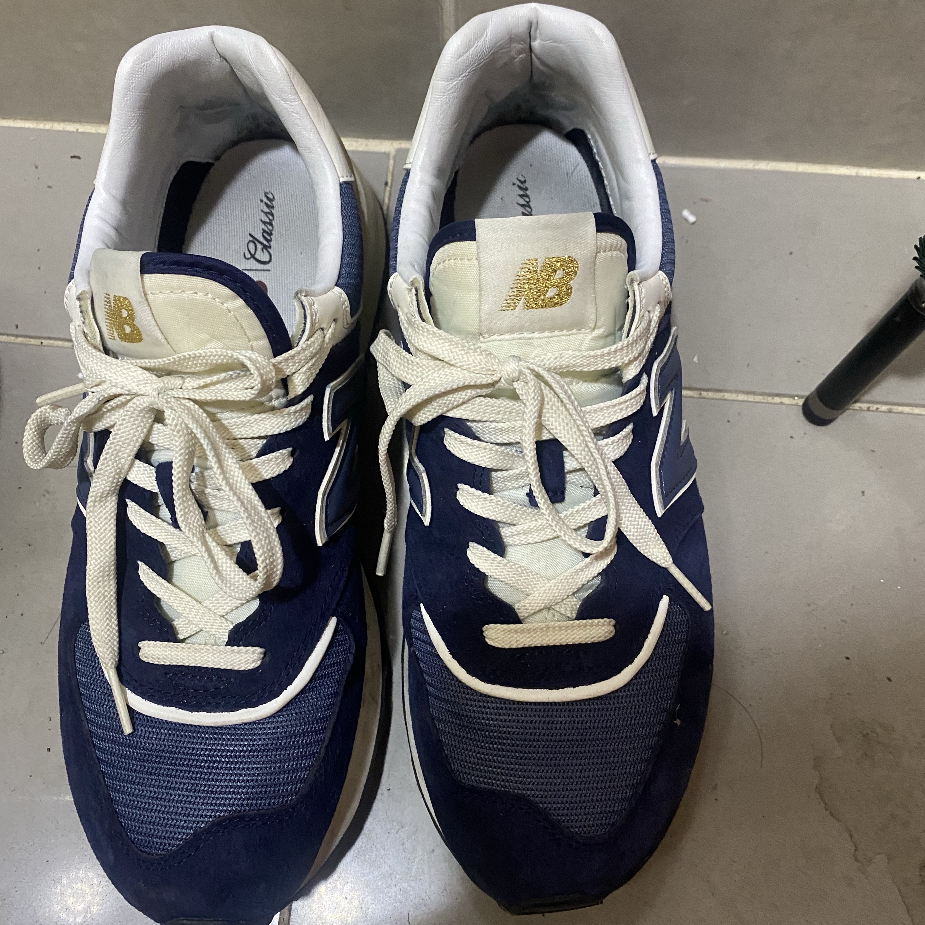 New Balance 574 Legacy Navy 착용 스타일