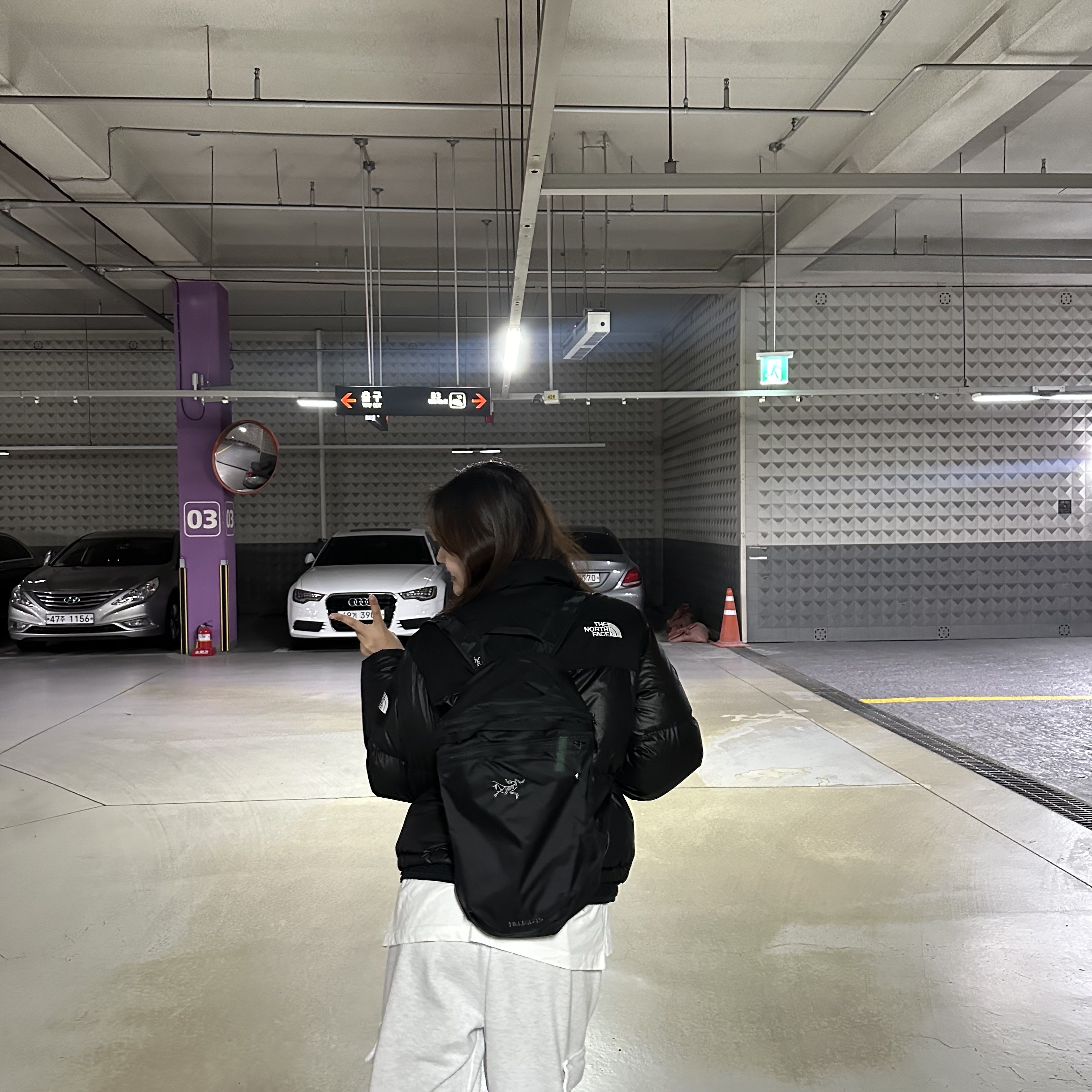 Arc'teryx Heliad 15 Backpack Black 착용 스타일