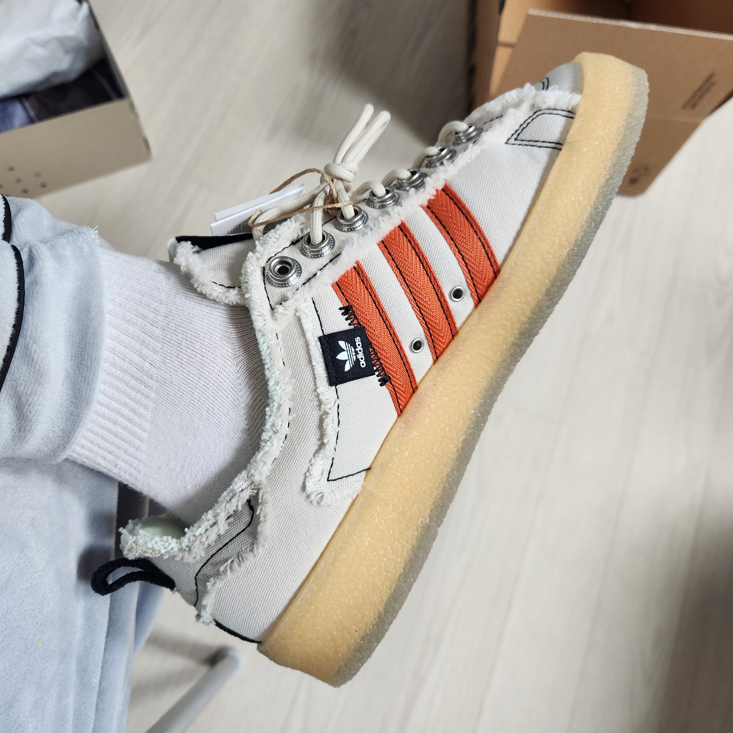 Adidas x Song for the Mute Campus 80s Bliss Core Black 착용 스타일 - 1