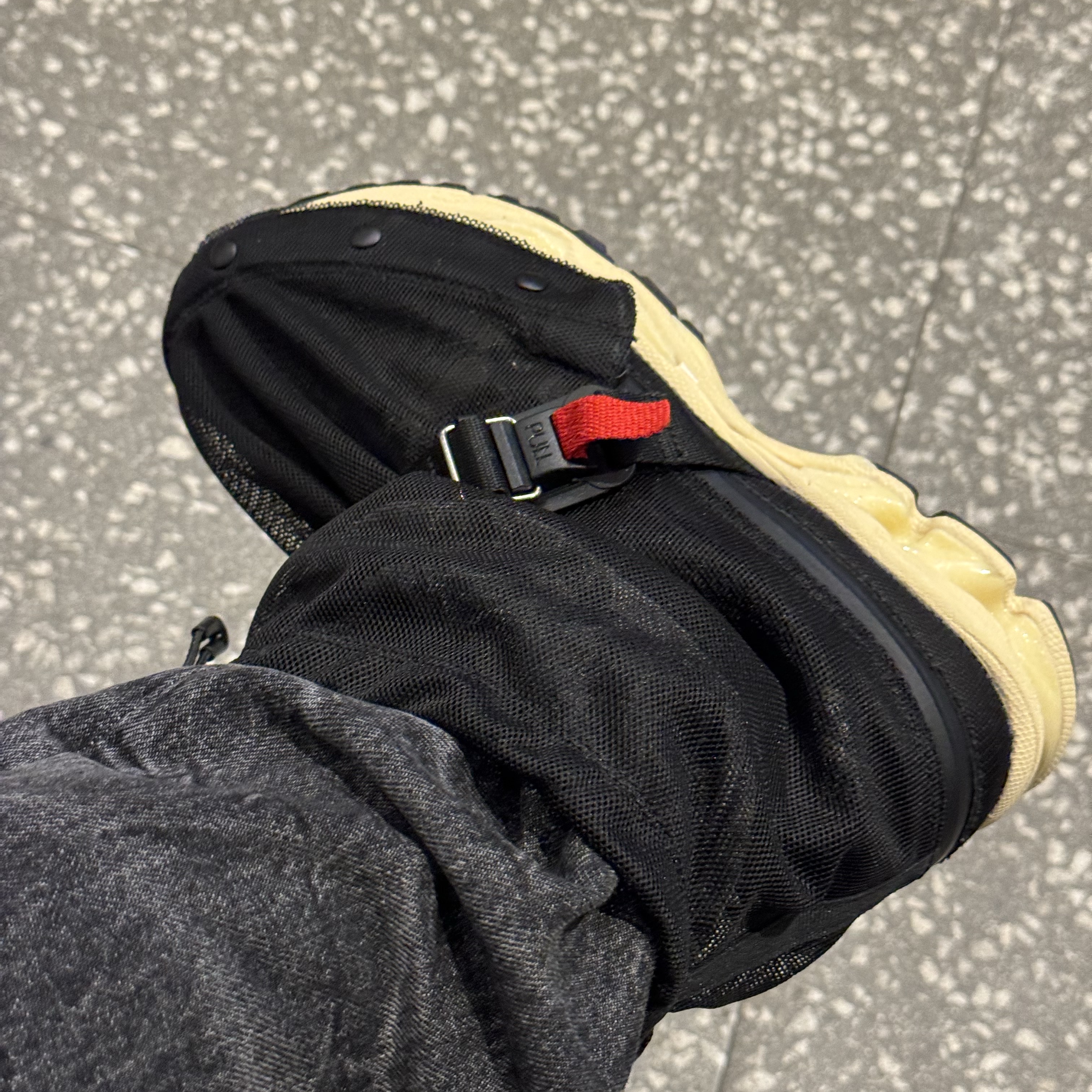 Asics x Beams Gel-Kayano 14 Gore-Tex Black 착용 스타일