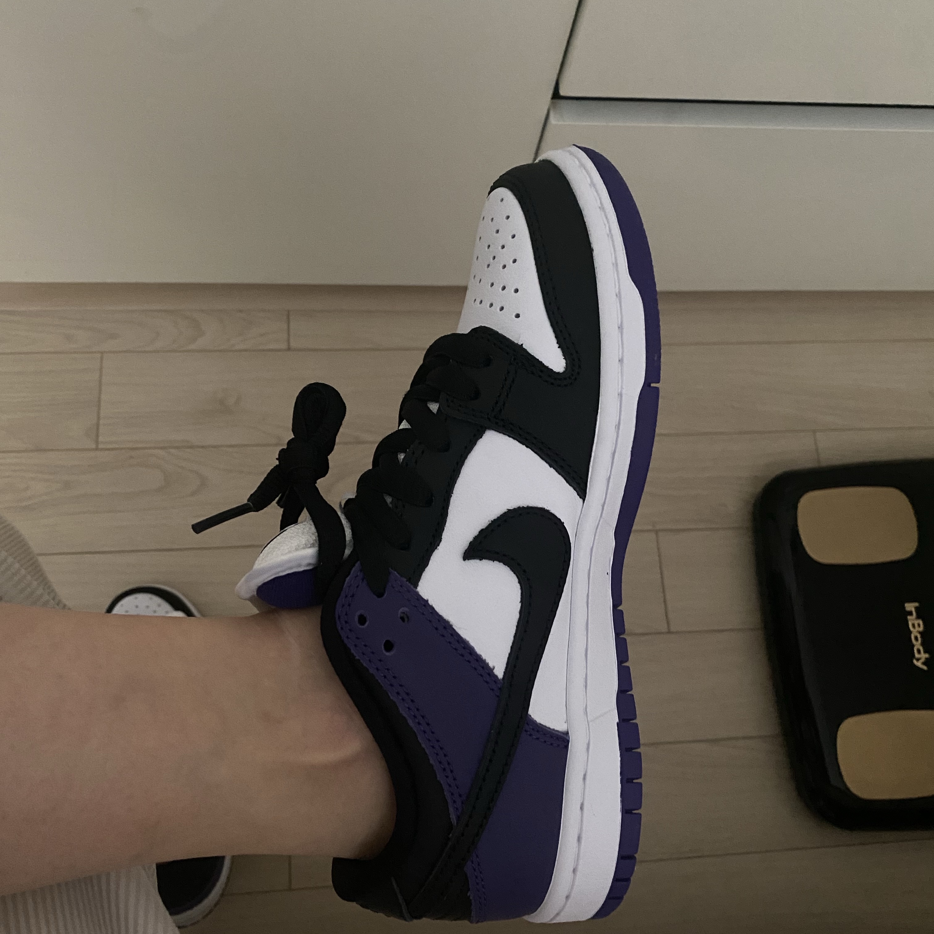 Nike SB Dunk Low Pro Court Purple 착용 스타일