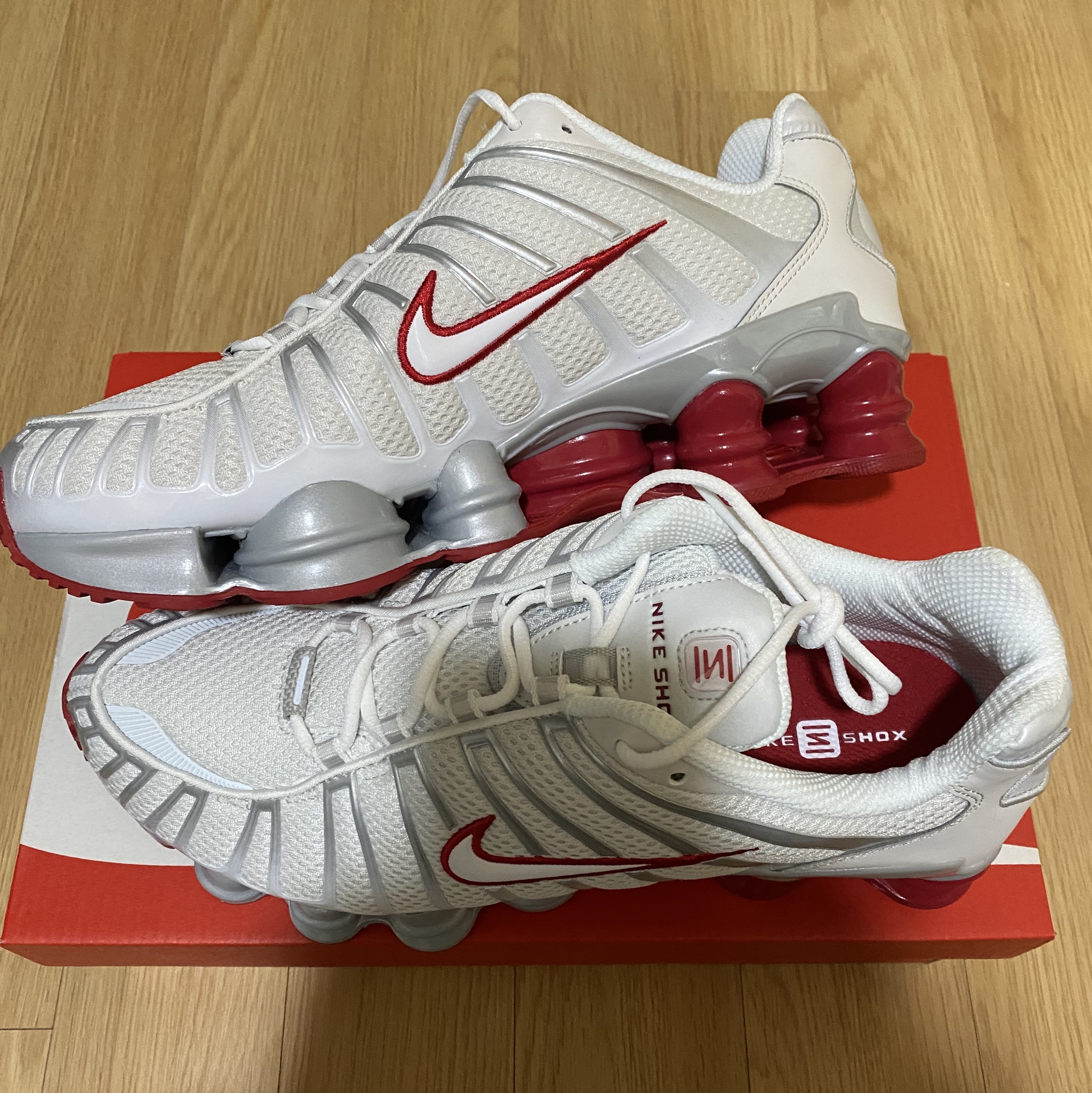 (W) Nike Shox TL Platinum Tint 착용 스타일