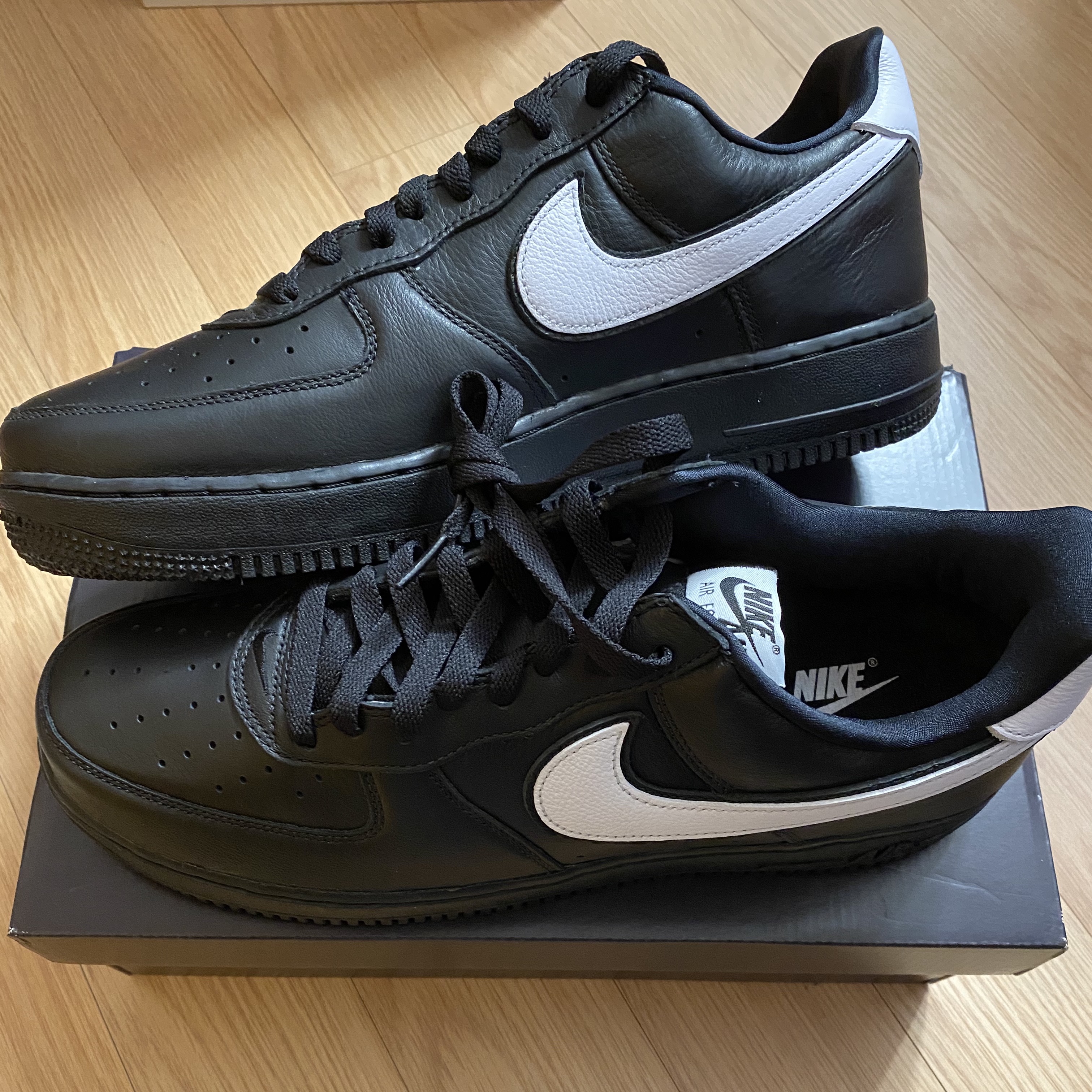 Nike Air Force 1 Low QS Black White 착용 스타일
