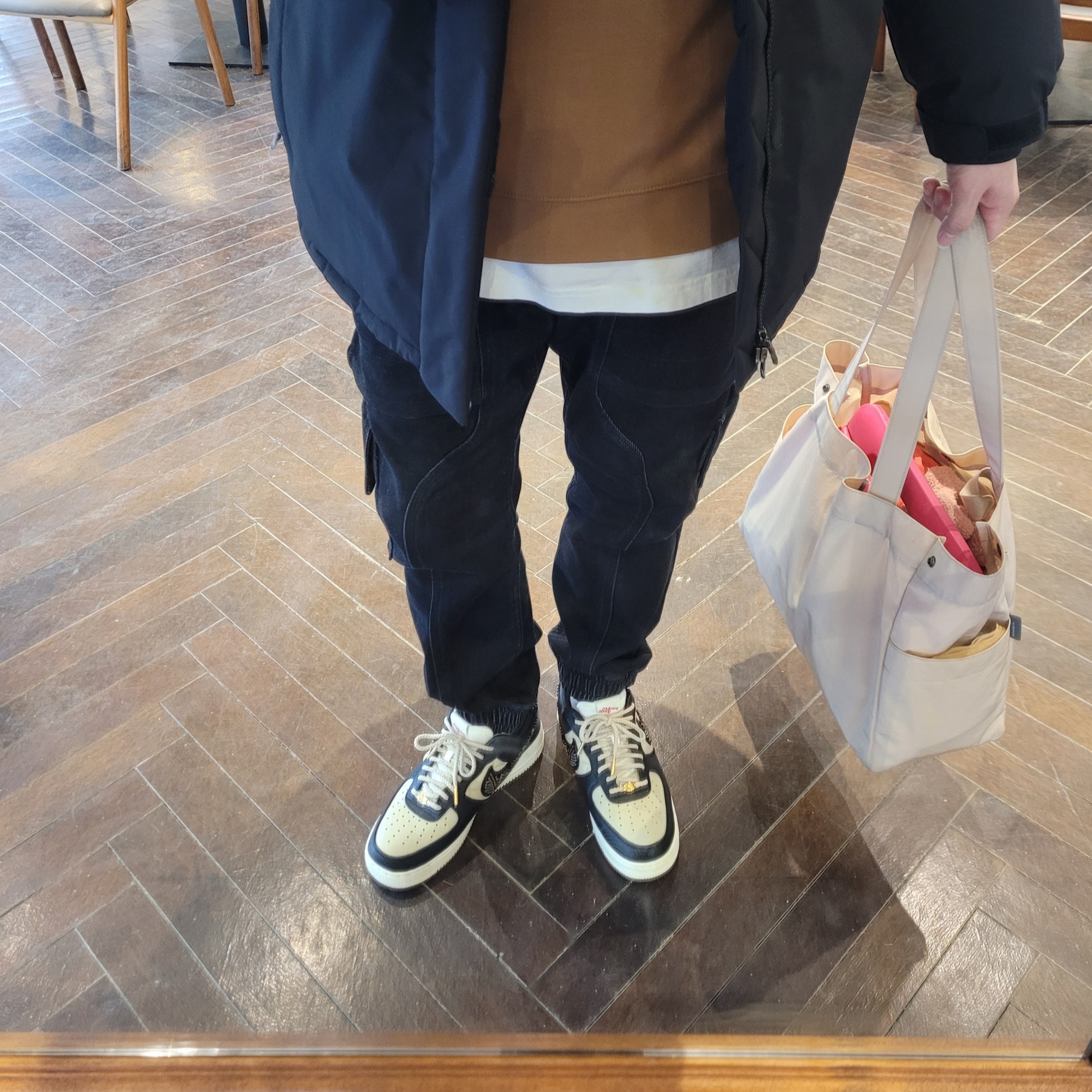 (W) Nike x Premium Goods Air Force 1 Low Black Sand 착용 스타일 - 2