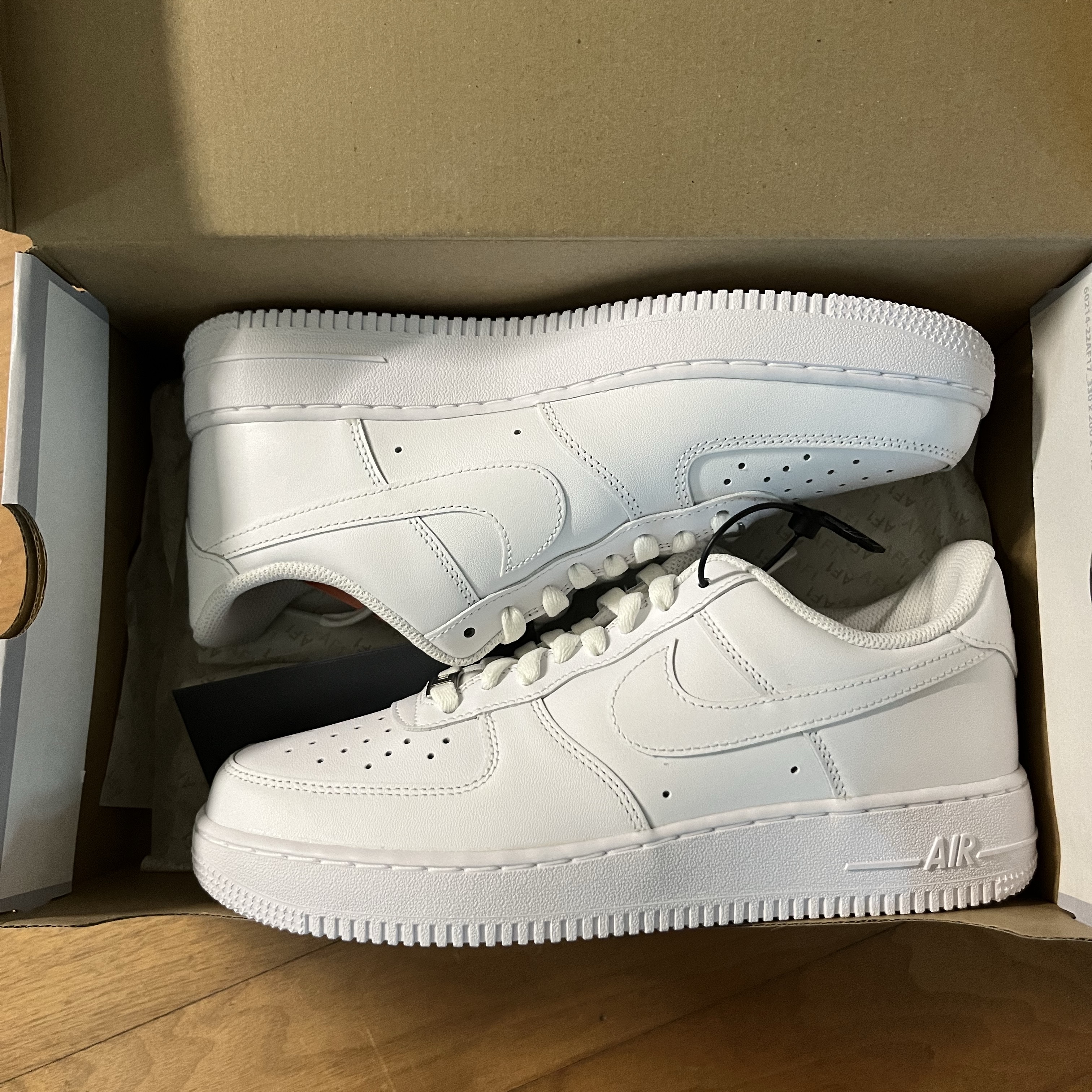 Nike Air Force 1 '07 Low White 착용 스타일