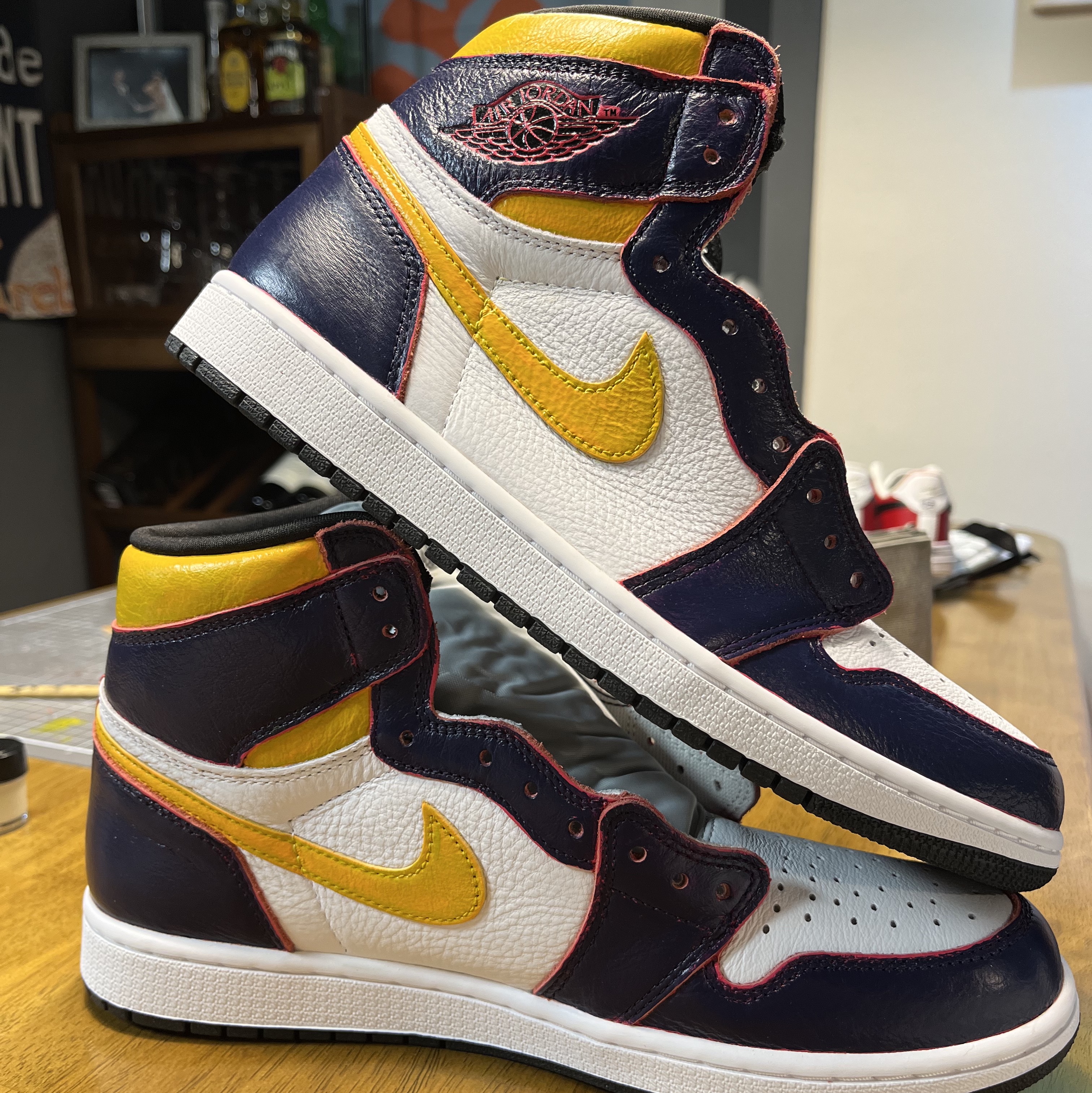 Jordan 1 Retro High OG Light Fusion Red 착용 스타일
