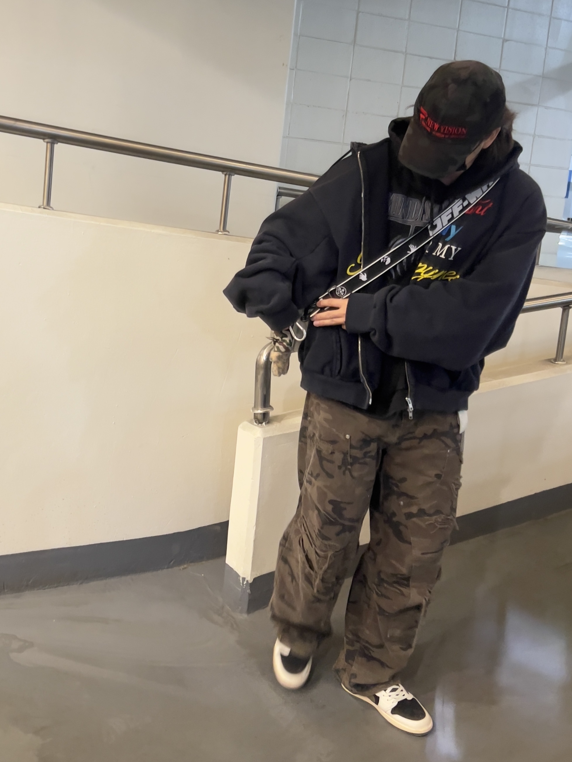 Etce New Vision Camo Cap Night Jungle, Project G/R Happiness Zip Hoodie Navy 착용 스타일 - 3
