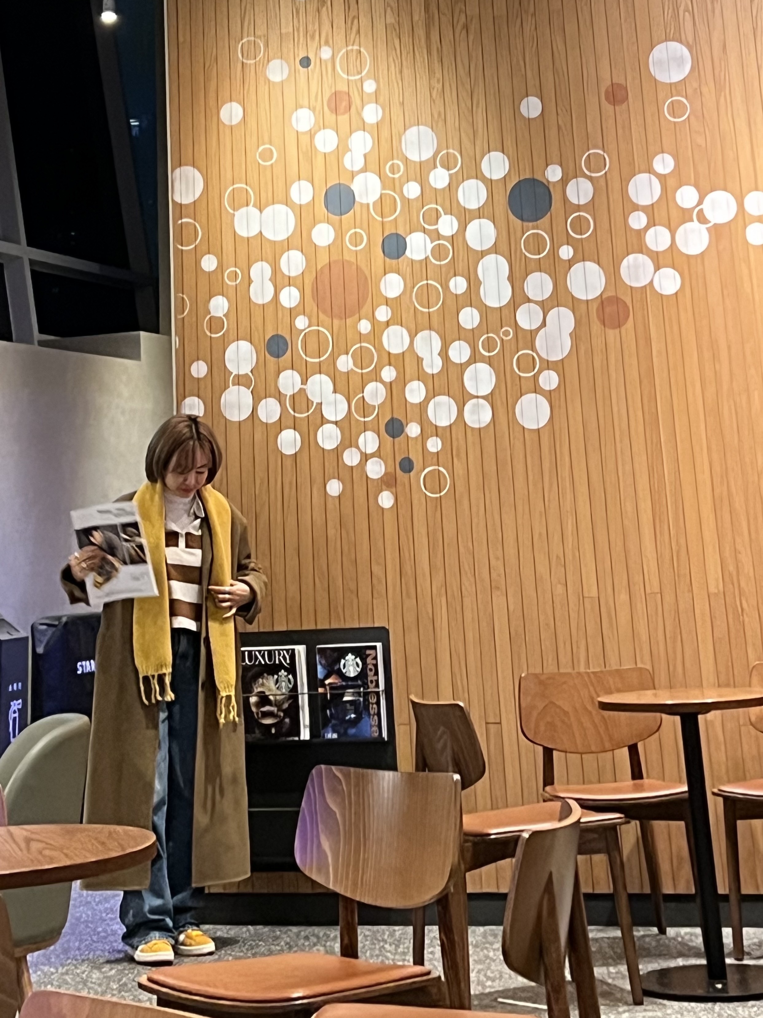 Adidas Campus 00s Pantone White 착용 스타일 - 1