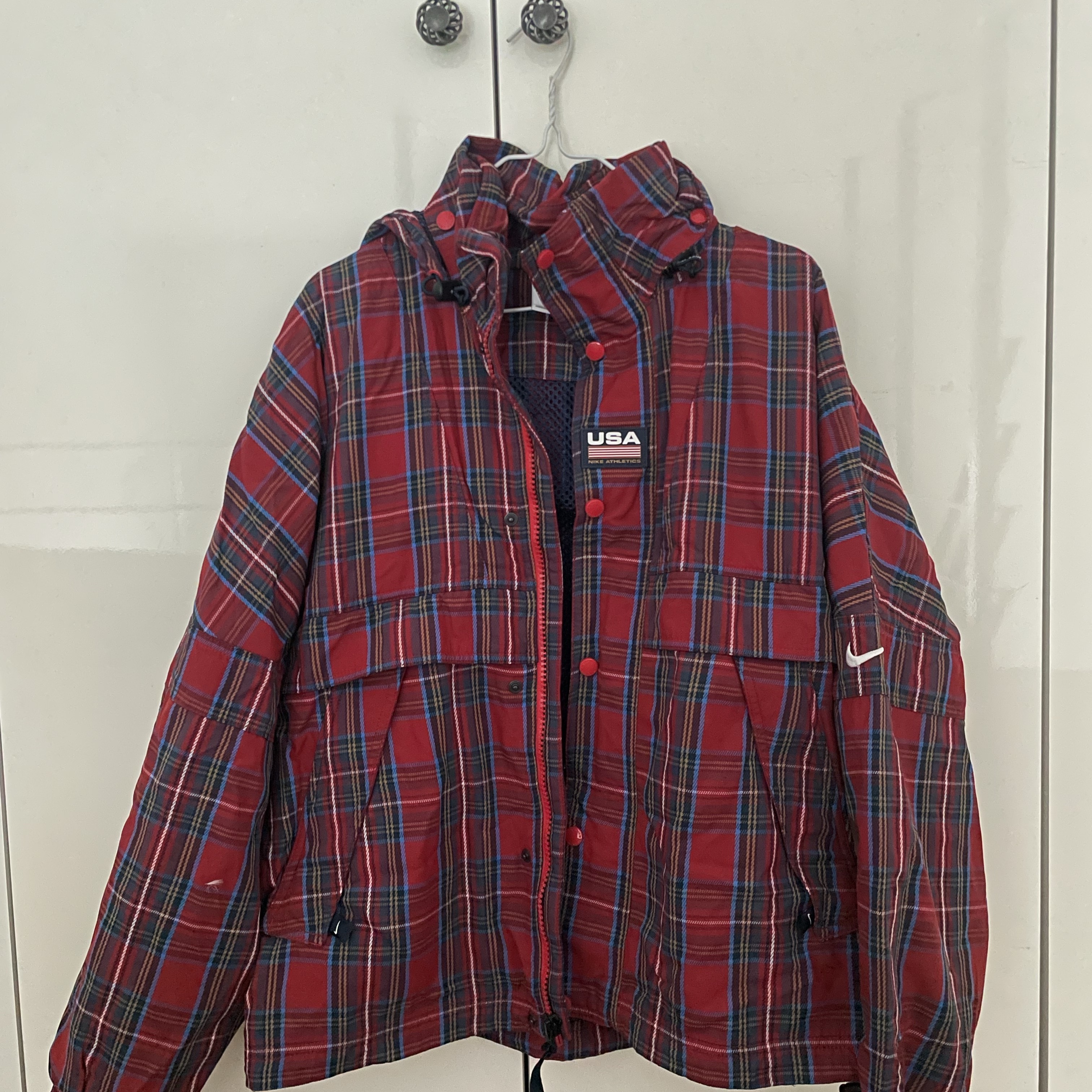 Nike Plaid Swoosh Stripe Jacket 착용 스타일 - 2