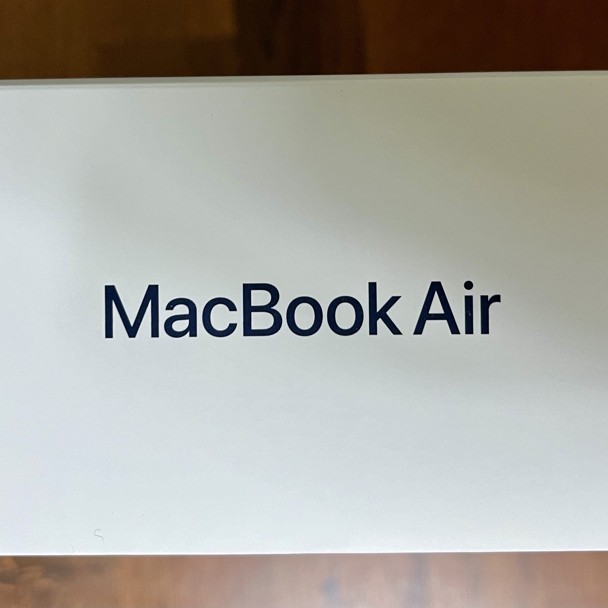 Apple 2023 MacBook Air 15 M2 512GB SSD / 8GB RAM Midnight (Korean Ver.) 착용 스타일 - 3