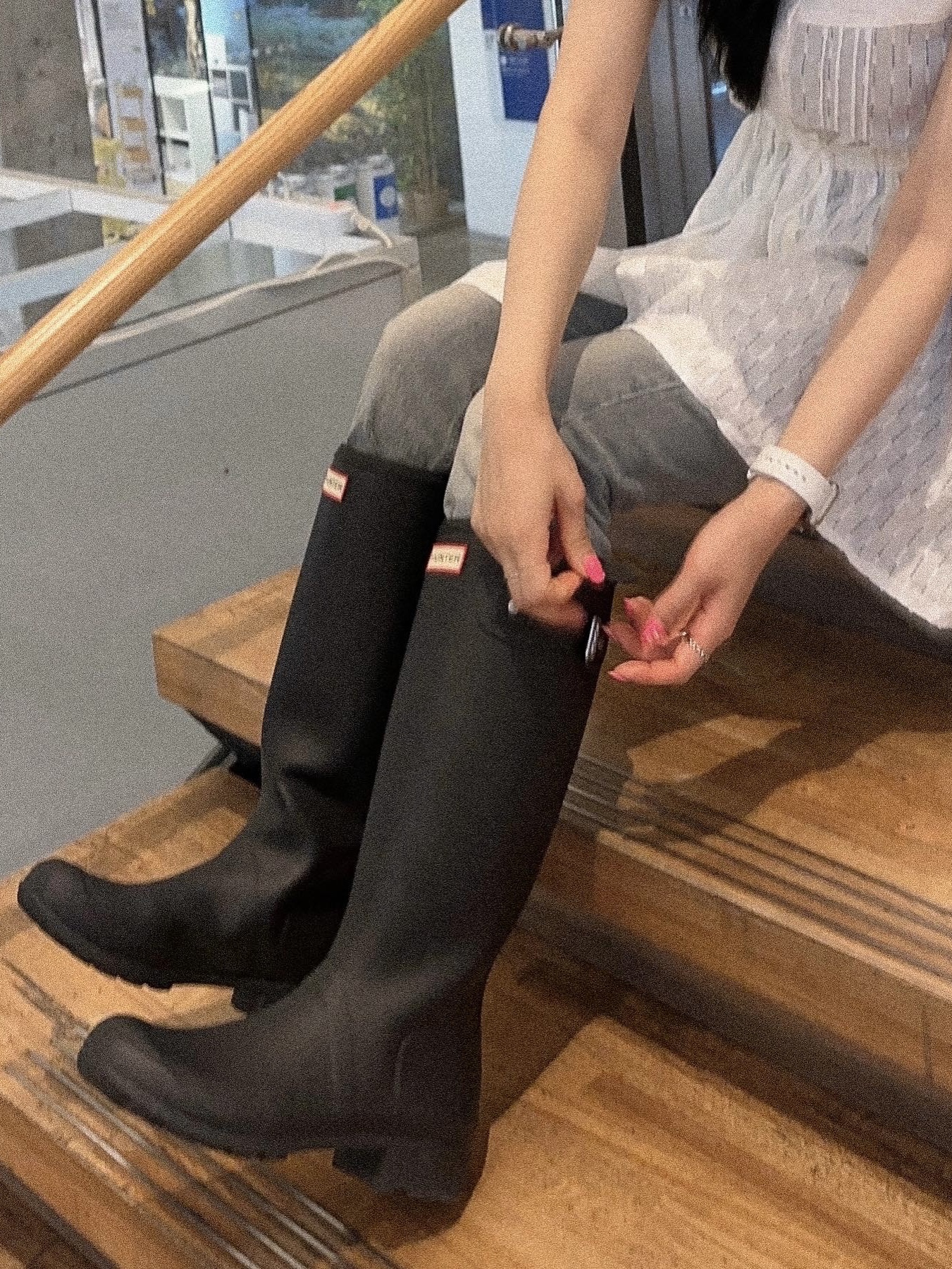 (W) Hunter Original Tour Foldable Tall Wellington Boots Black 착용 스타일 - 3
