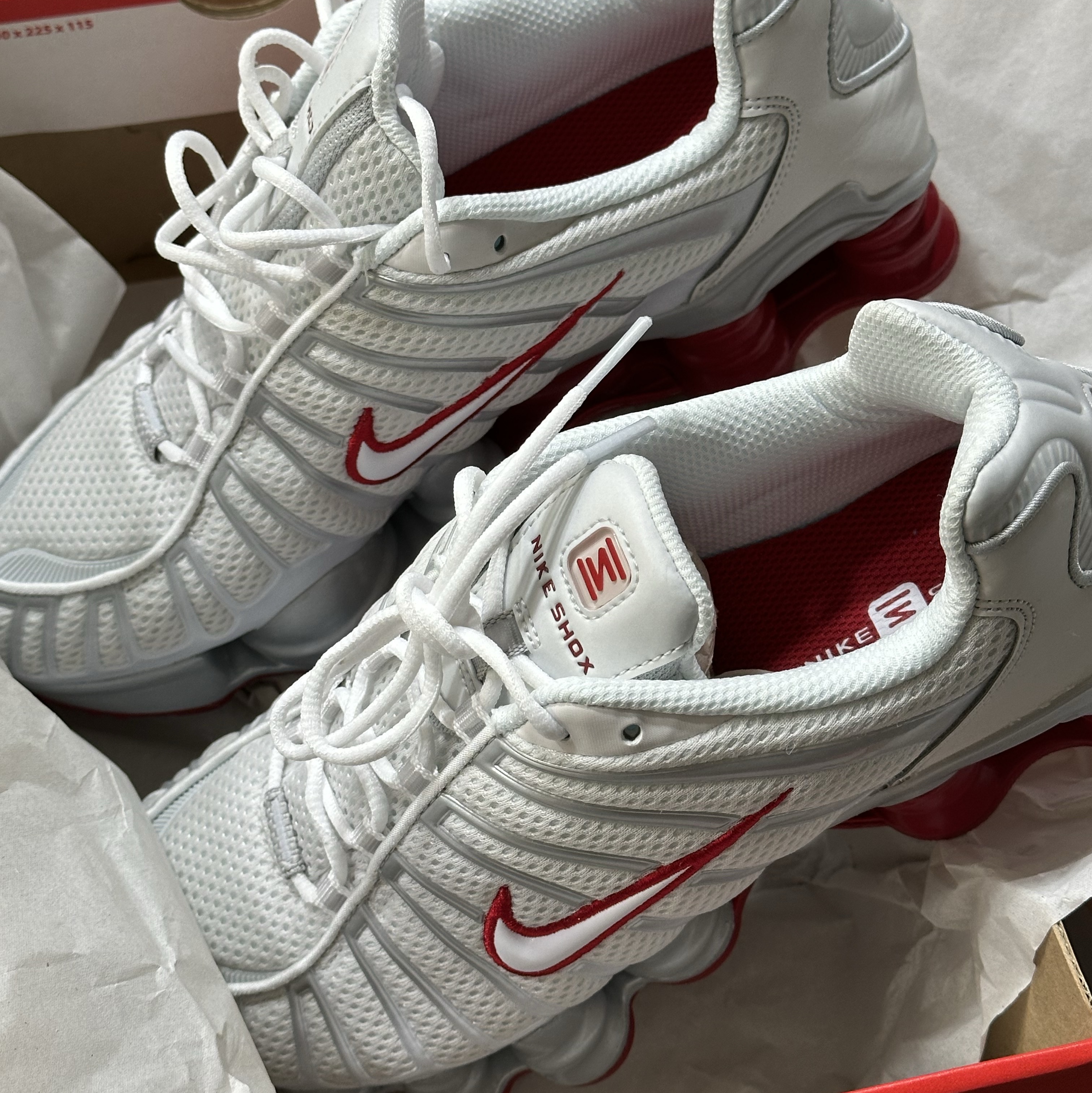 (W) Nike Shox TL Platinum Tint 착용 스타일