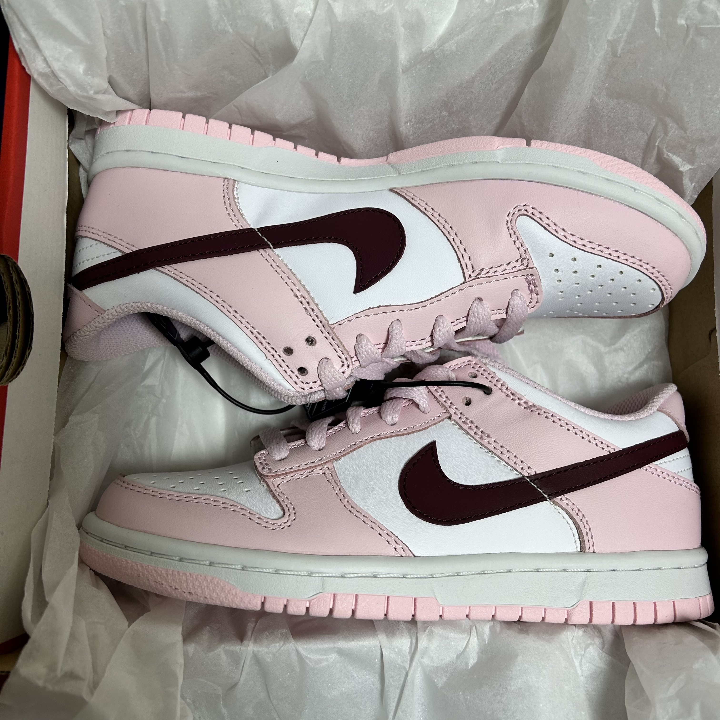 (GS) Nike Dunk Low Pink Foam 착용 스타일