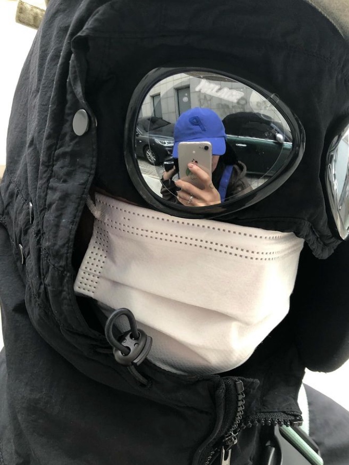 Palace x C.P. Company Jacket Black - 23FW, Palace x C.P. Company Goggle Ear Flap P-Cap Bright Cobalt - 23FW 착용 스타일