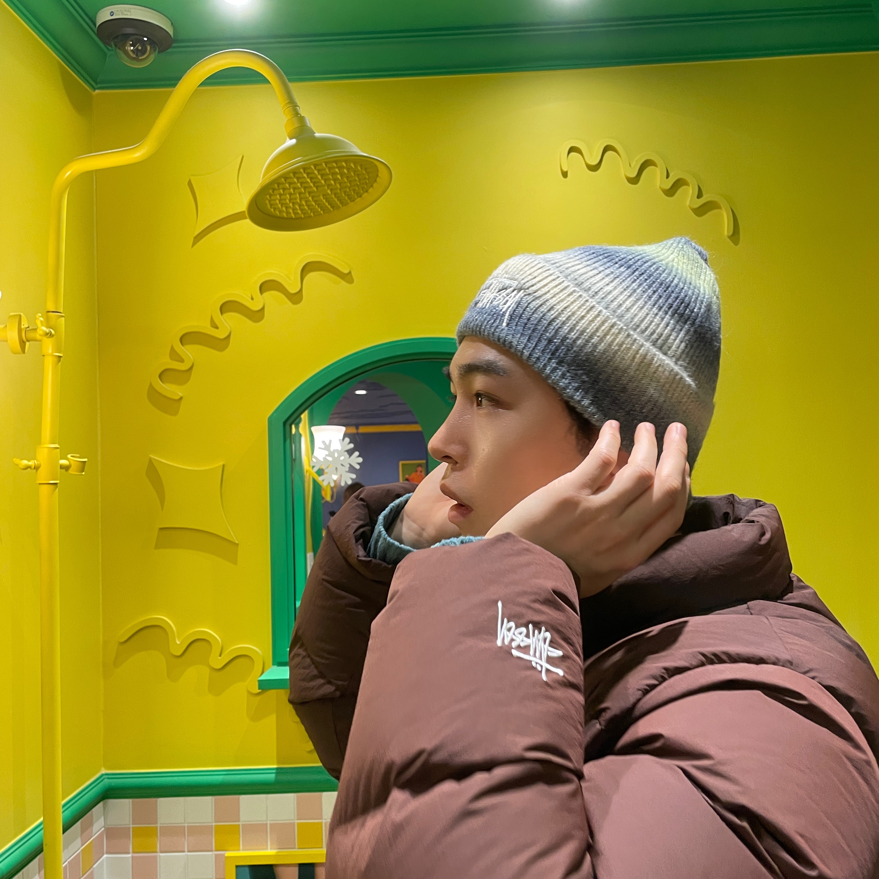 Stussy Cuff Beanie Spray Stripe Lime Multi, Kapital 5G Wool Bone Crewneck Sweater Saxophone 착용 스타일 - 3