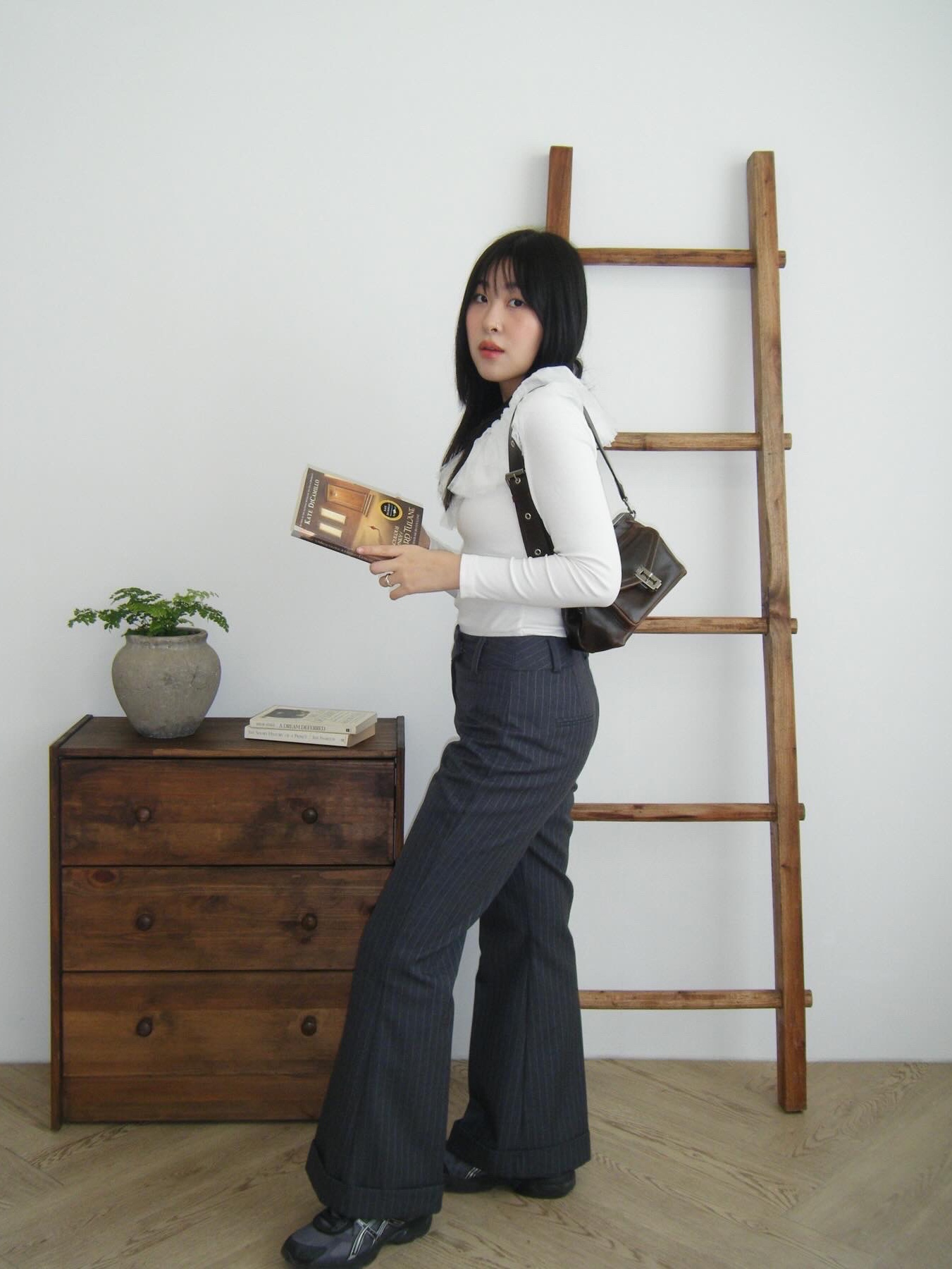 아식스 UB2-S 젤 1130 아스팔트 퓨어 실버 착용 스타일 - 4