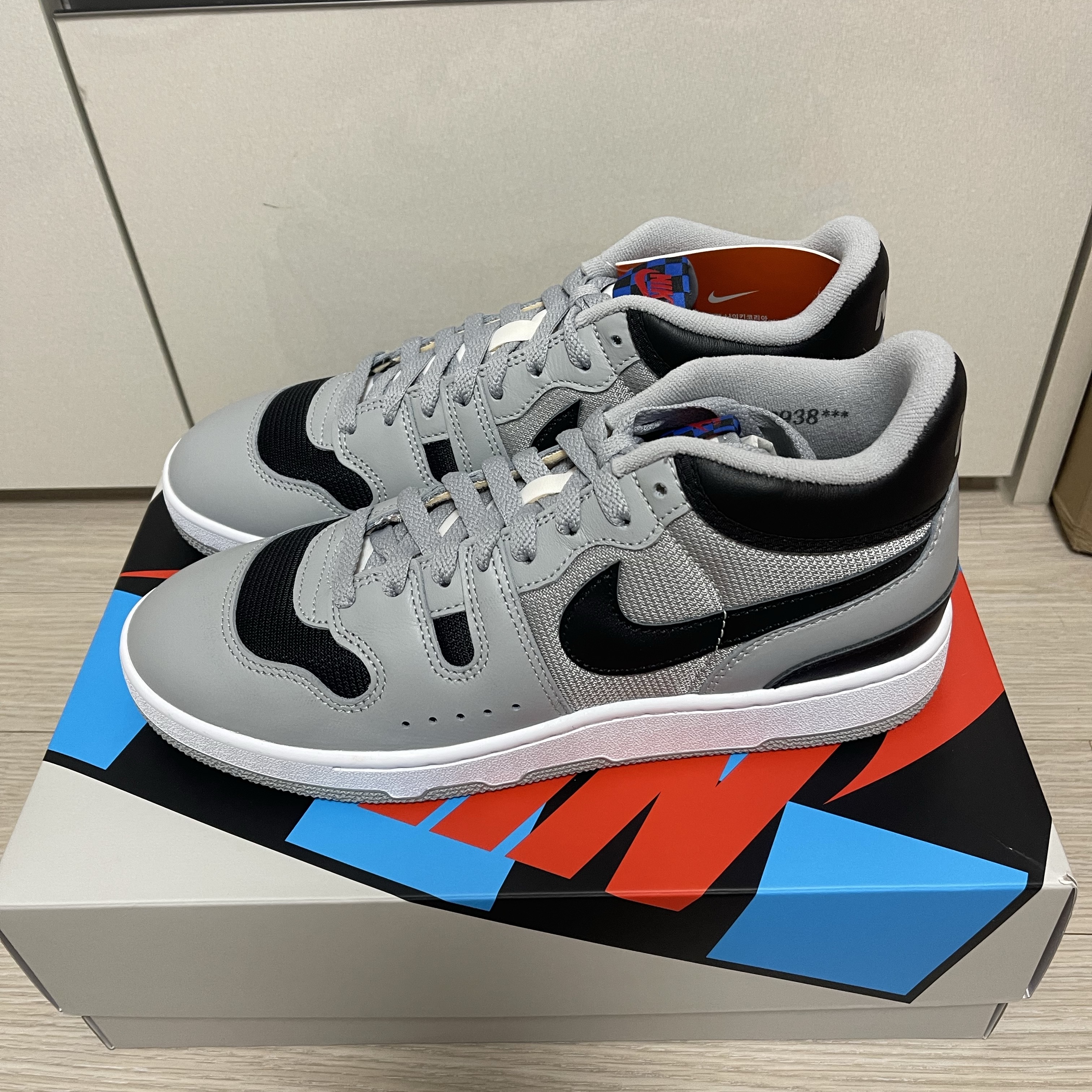 Nike Mac Attack QS SP Light Smoke Grey 착용 스타일