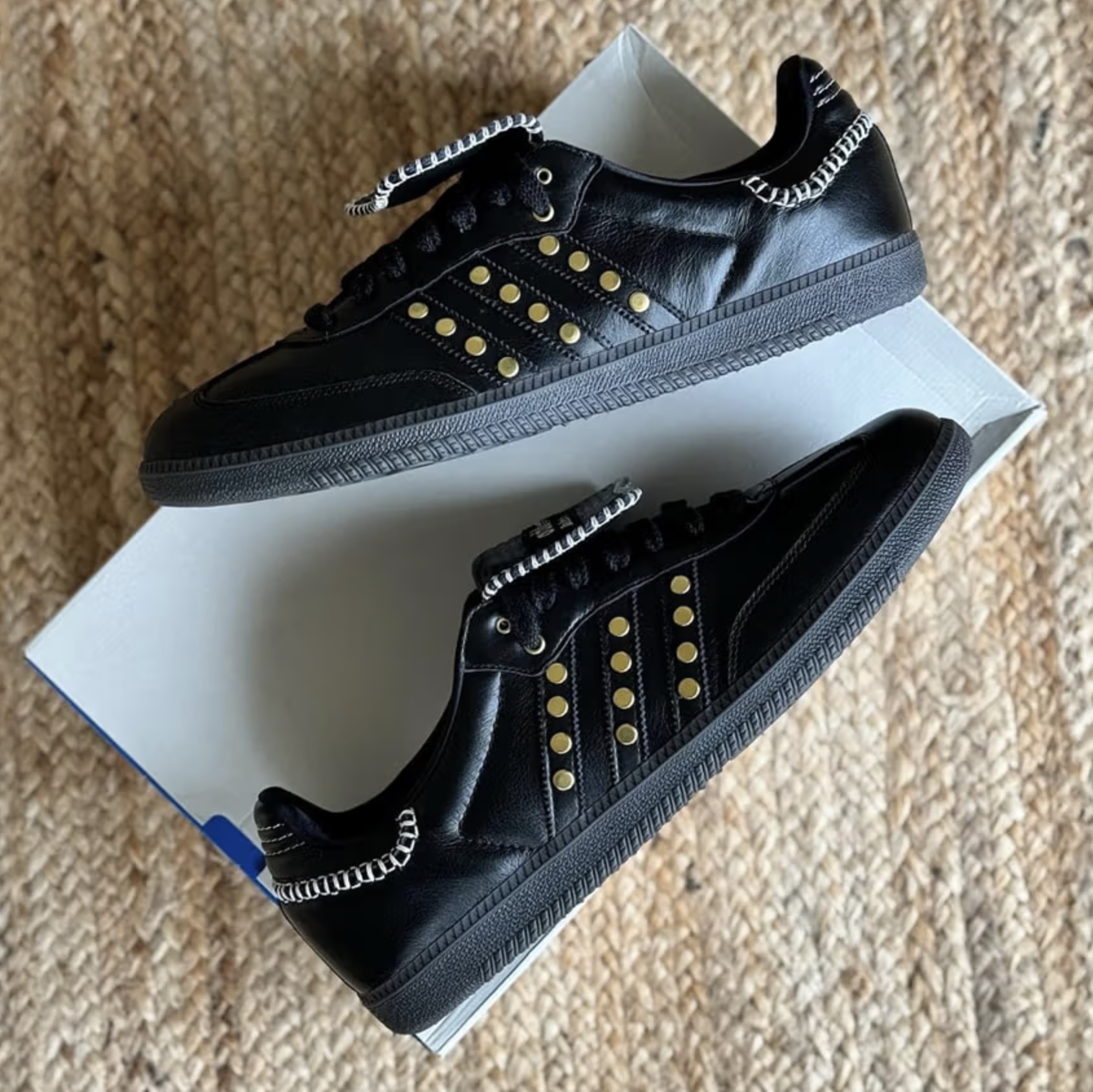Adidas x Wales Bonner Samba Silver Metallic, Adidas x Wales Bonner Nylon Samba Fox Brown Sandy Beige 착용 스타일 - 2