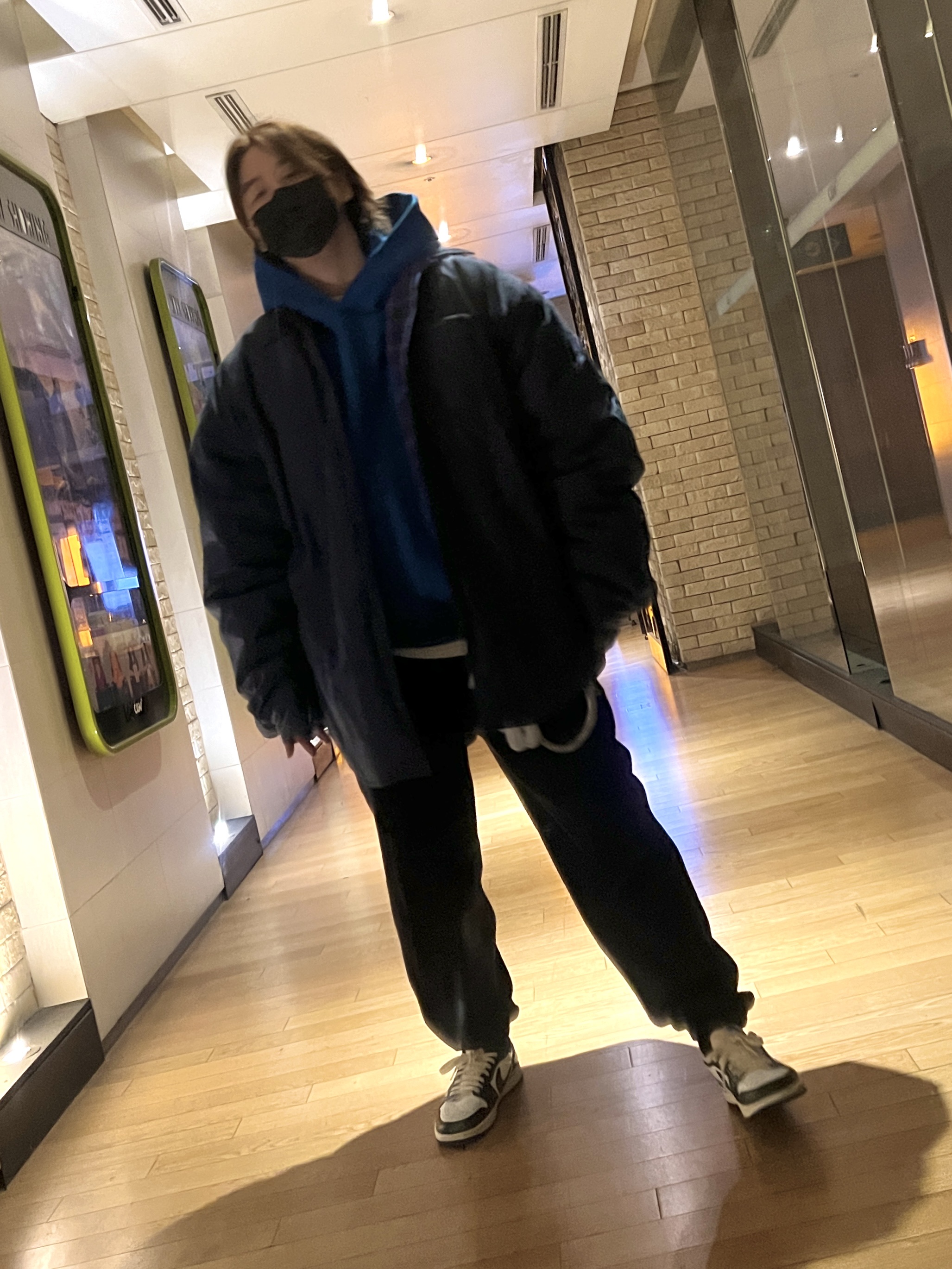Project G/R Reversible Padded Check Shirt Navy, Jordan 1 x Travis Scott x Fragment Retro Low OG SP Military Blue 착용 스타일 - 2