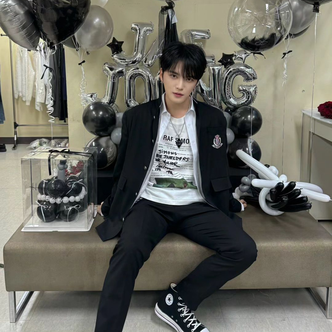 Converse Chuck Taylor All Star Hi Black 착용 스타일 - 2