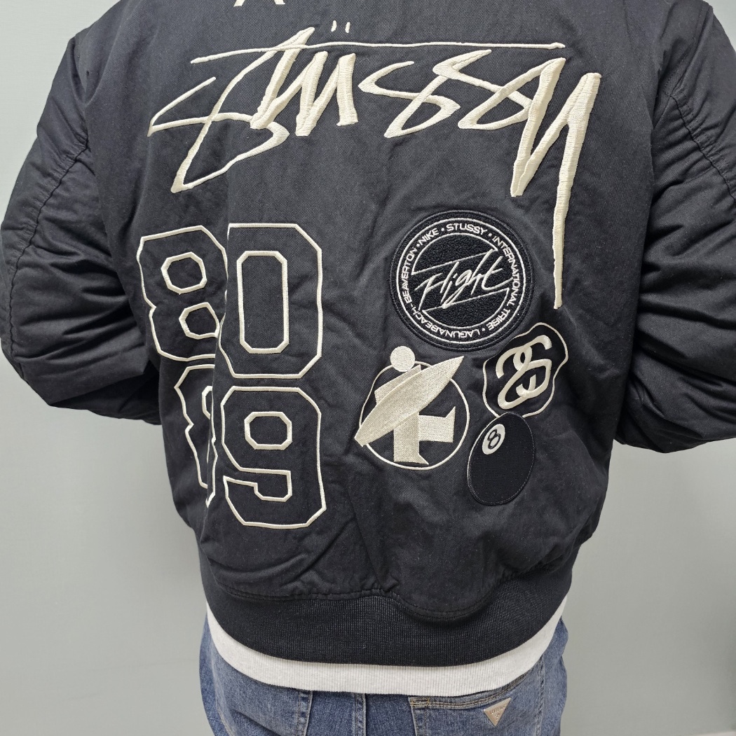 Nike x Stussy Reversible Jacket Black (FJ9153-010) 착용 스타일