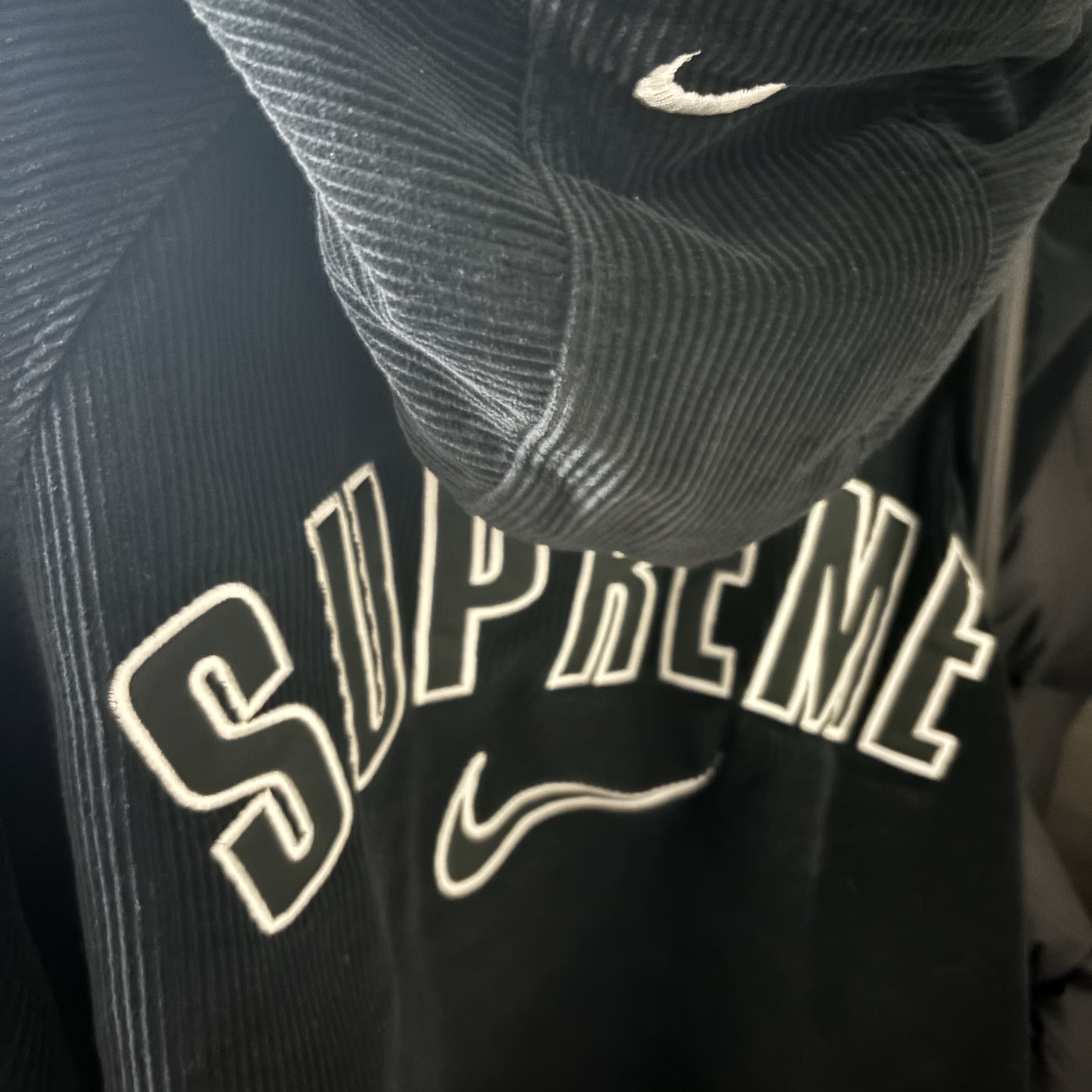 Supreme x Nike Arc Corduroy Hooded Jacket Black - 22SS 착용 스타일