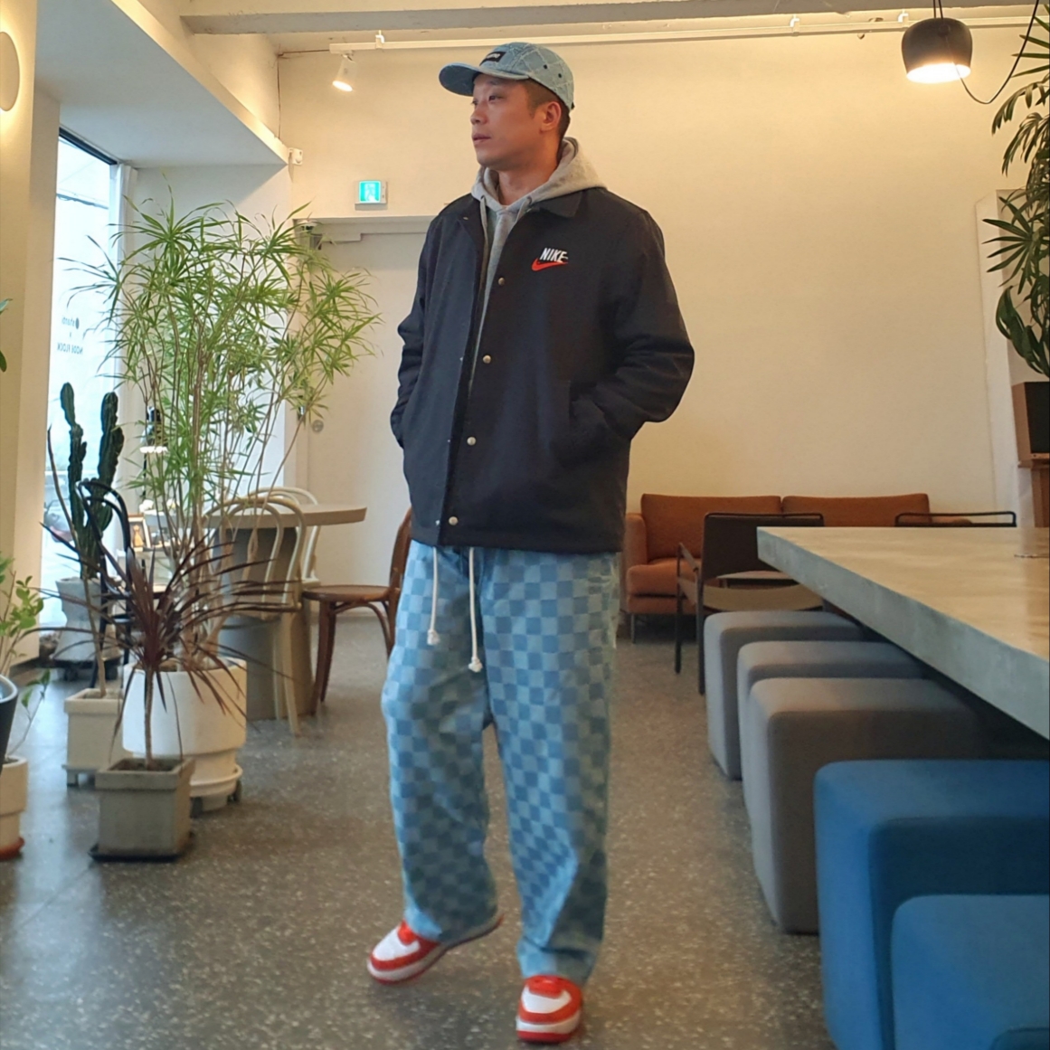 Nike Air Force 1 '07 LV8 Athletic Club Rush Orange Washed Teal, Nike NSW Trend WC 1 Jacket Midnight Navy - Asia 착용 스타일 - 2
