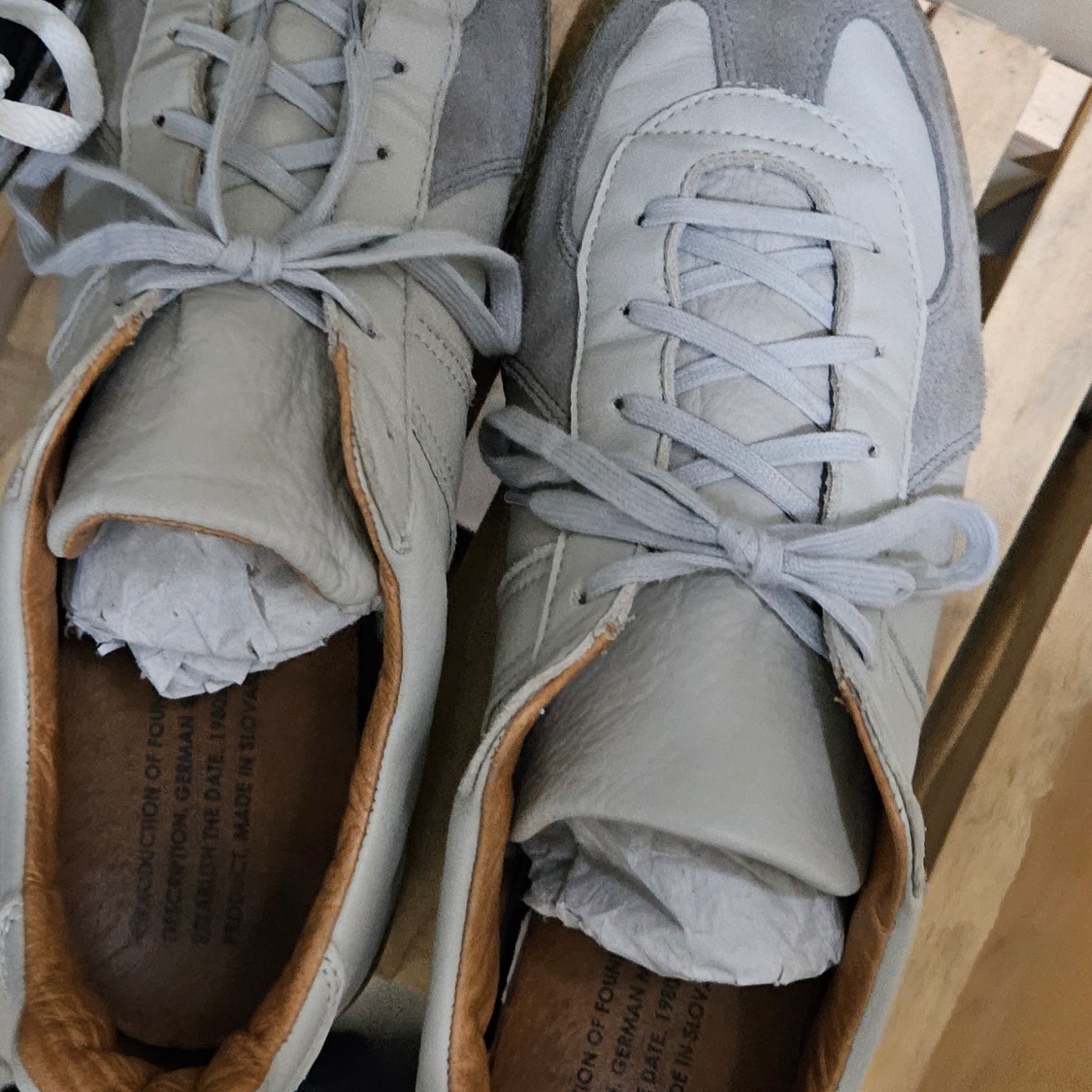 Reproduction of Found German Military Trainer 1700L Light Gray 착용 스타일