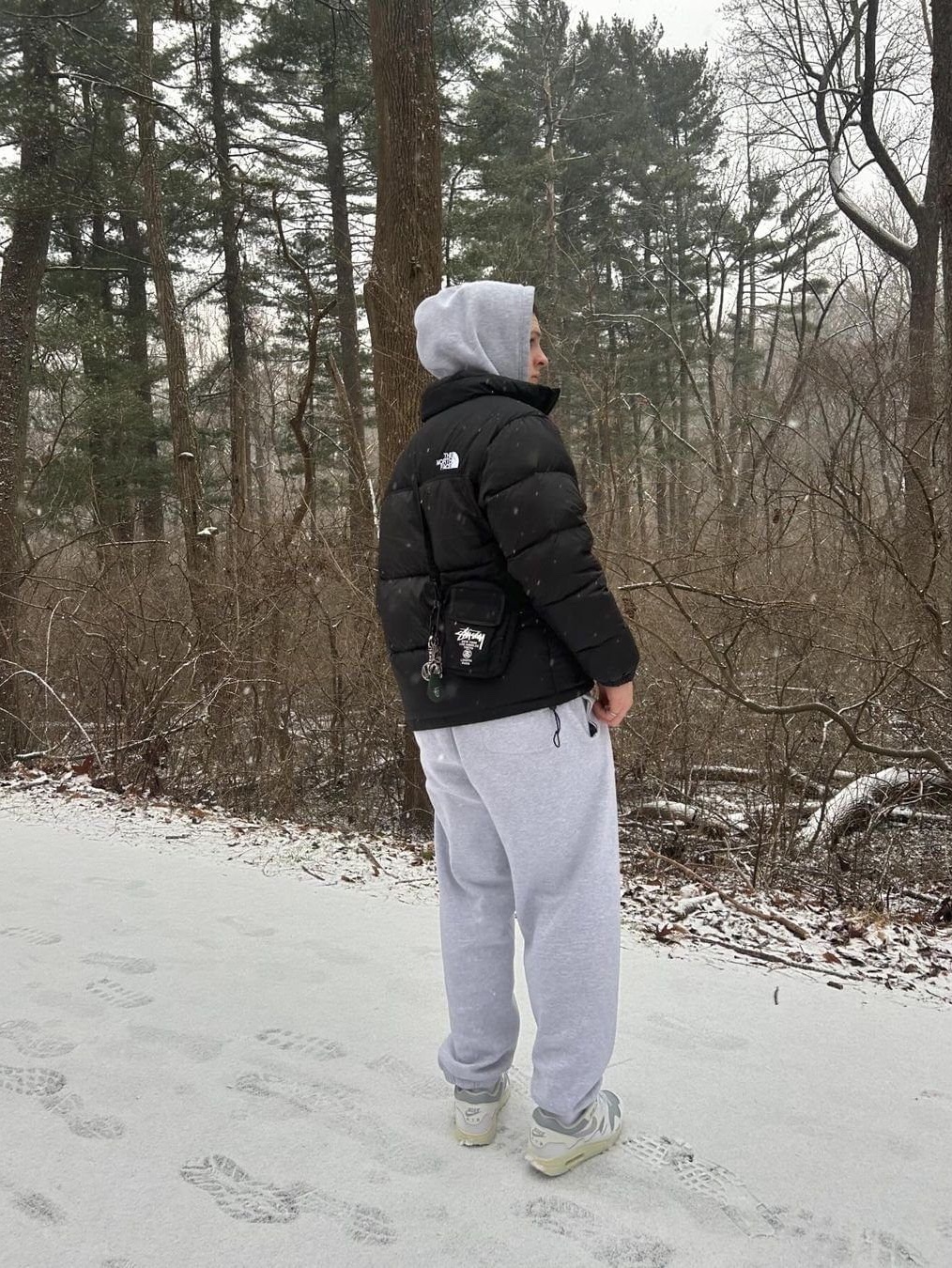 The North Face 1996 Eco Nuptse Jacket Black 착용 스타일 - 6