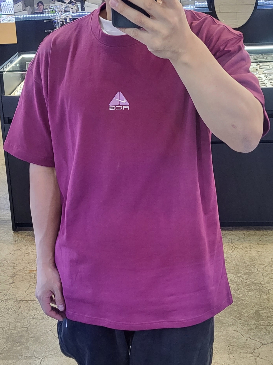 Nike ACG T-Shirt Rosewood - US/EU 착용 스타일 - 1