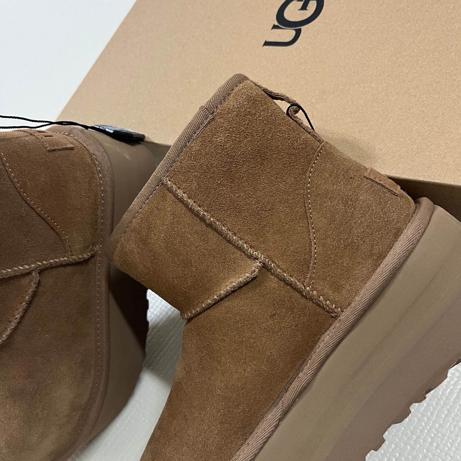 (W) UGG Classic Mini Platform Boots Chestnut 착용 스타일