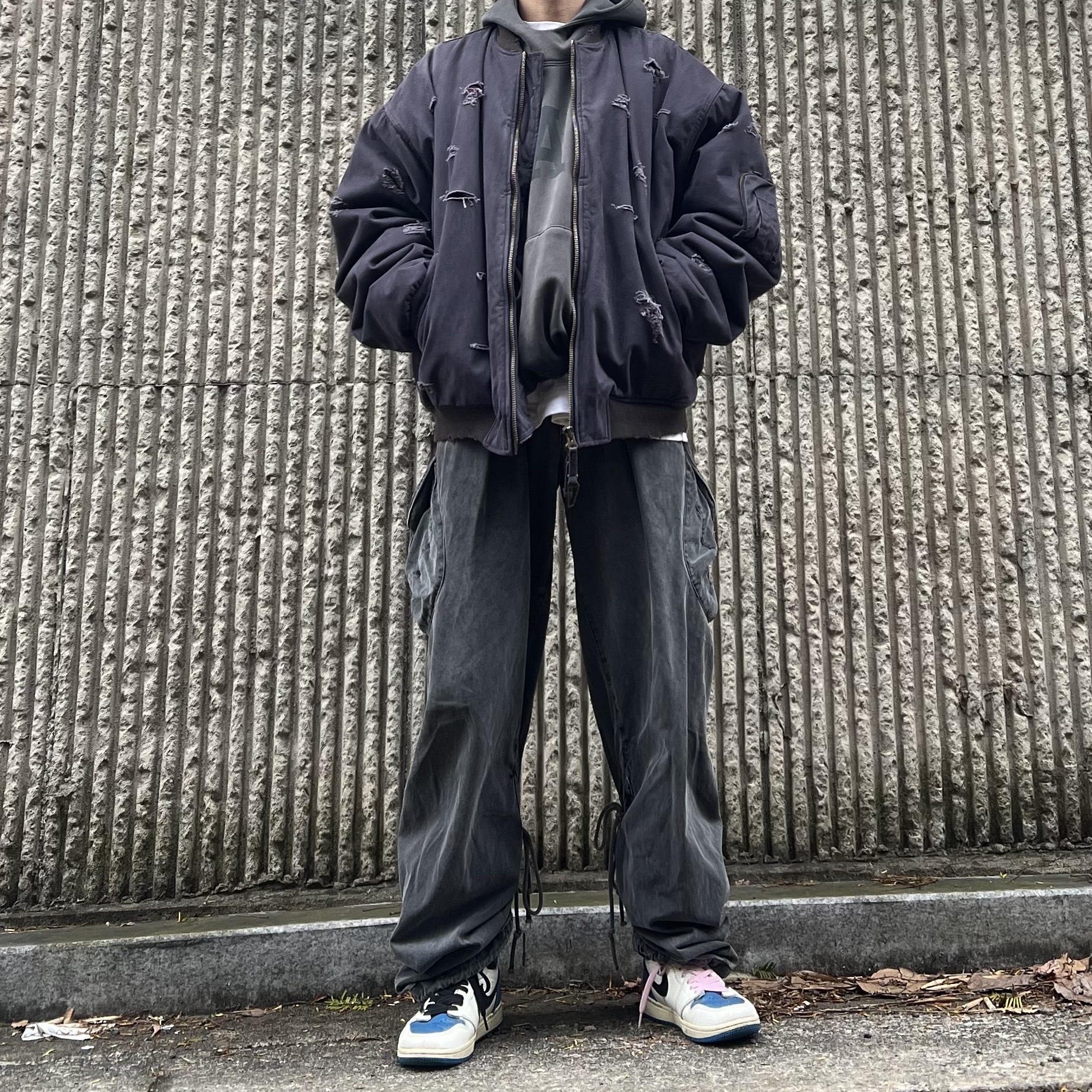 Undermycar Dtrange Dead Starange Destroyed Bomber Sparrow - 23SS, Yeezy Gap Engineered By Balenciaga Dove Hoodie Black 착용 스타일 - 1