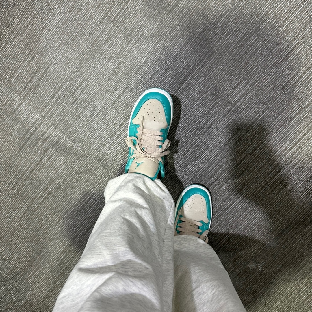 (W) Jordan 1 Low Sanddrift Washed Teal 착용 스타일