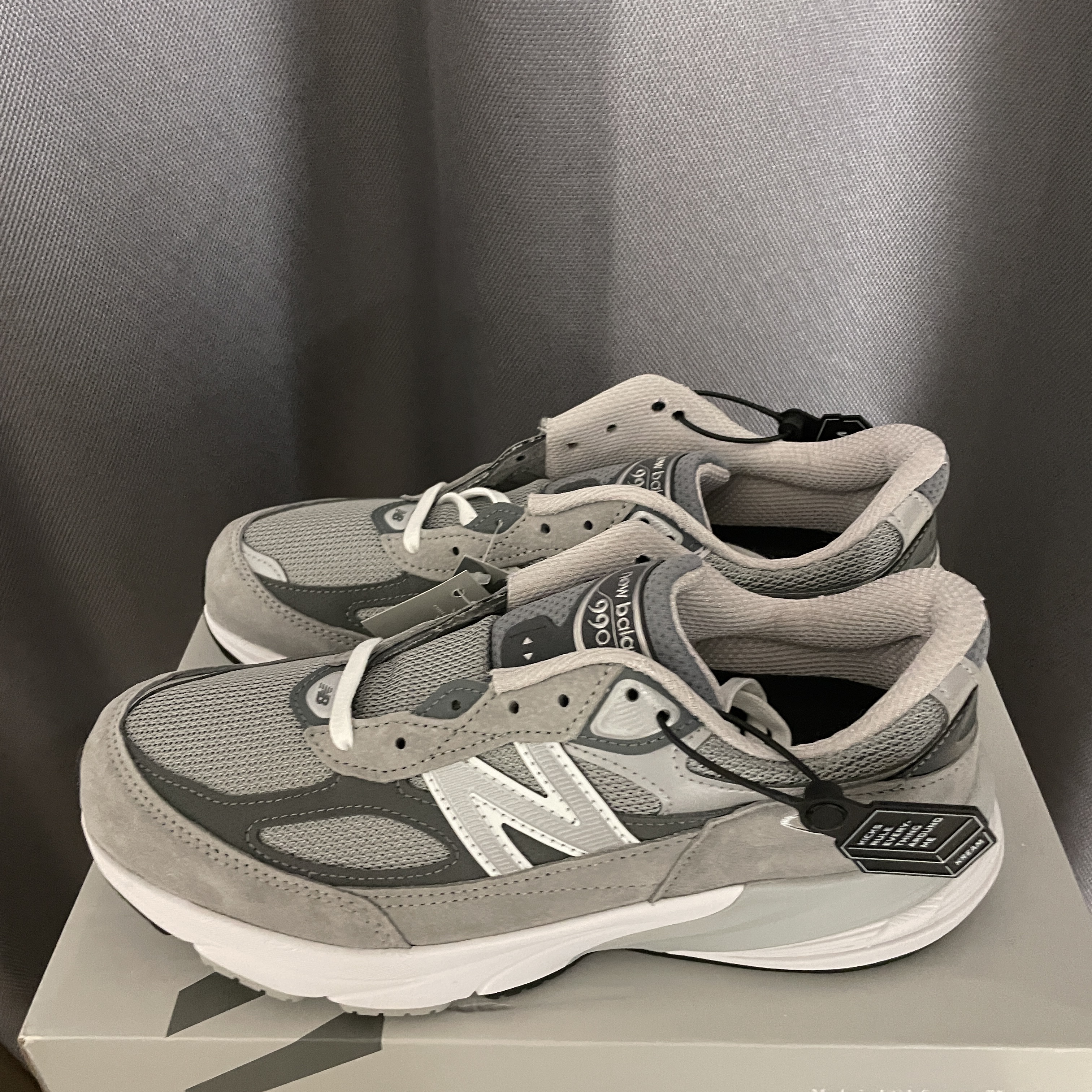New Balance 990v6 Made in USA Grey - D Standard 착용 스타일 - 1