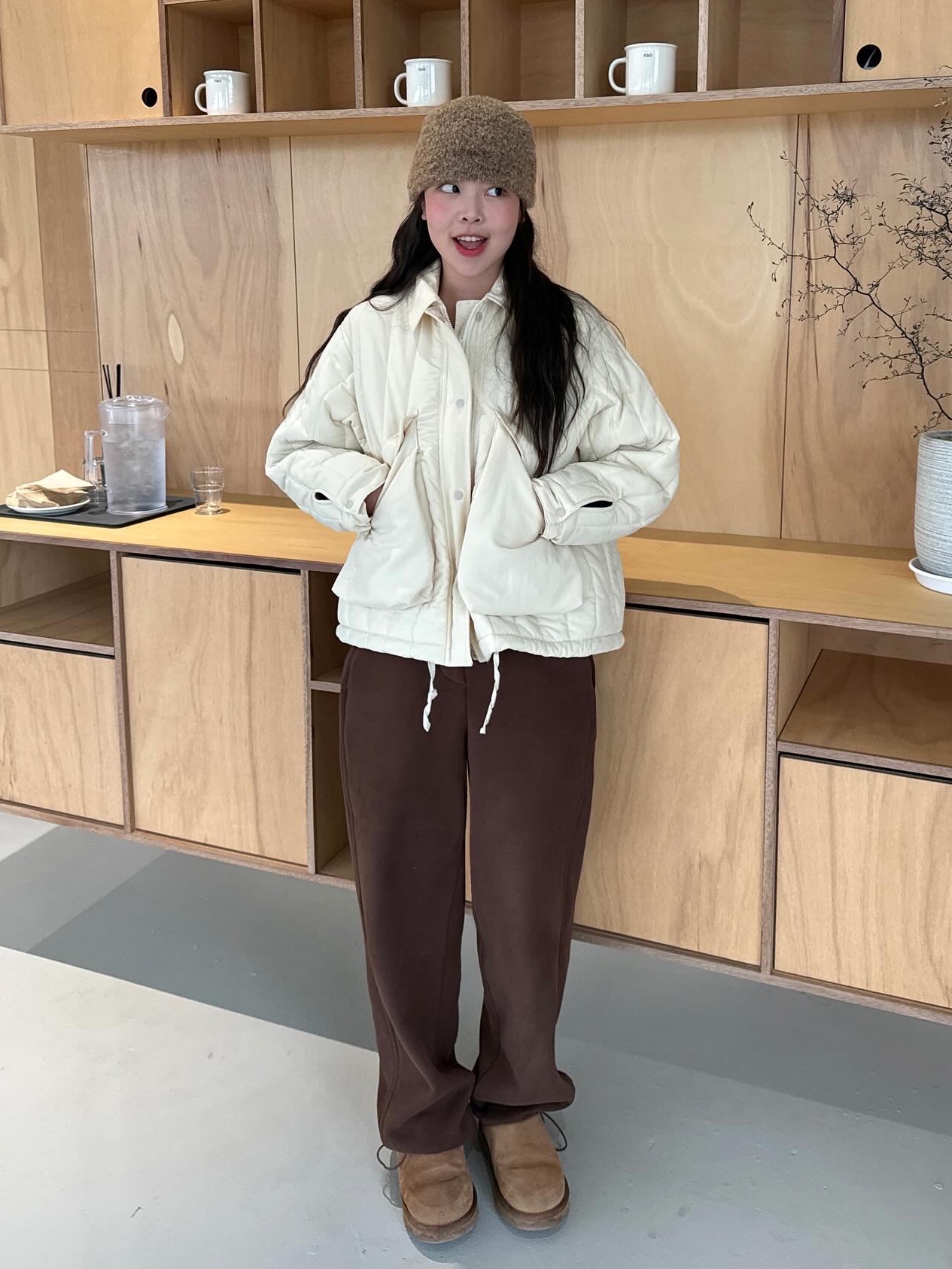 (W) UGG Classic Ultra Mini Boots Chestnut 착용 스타일