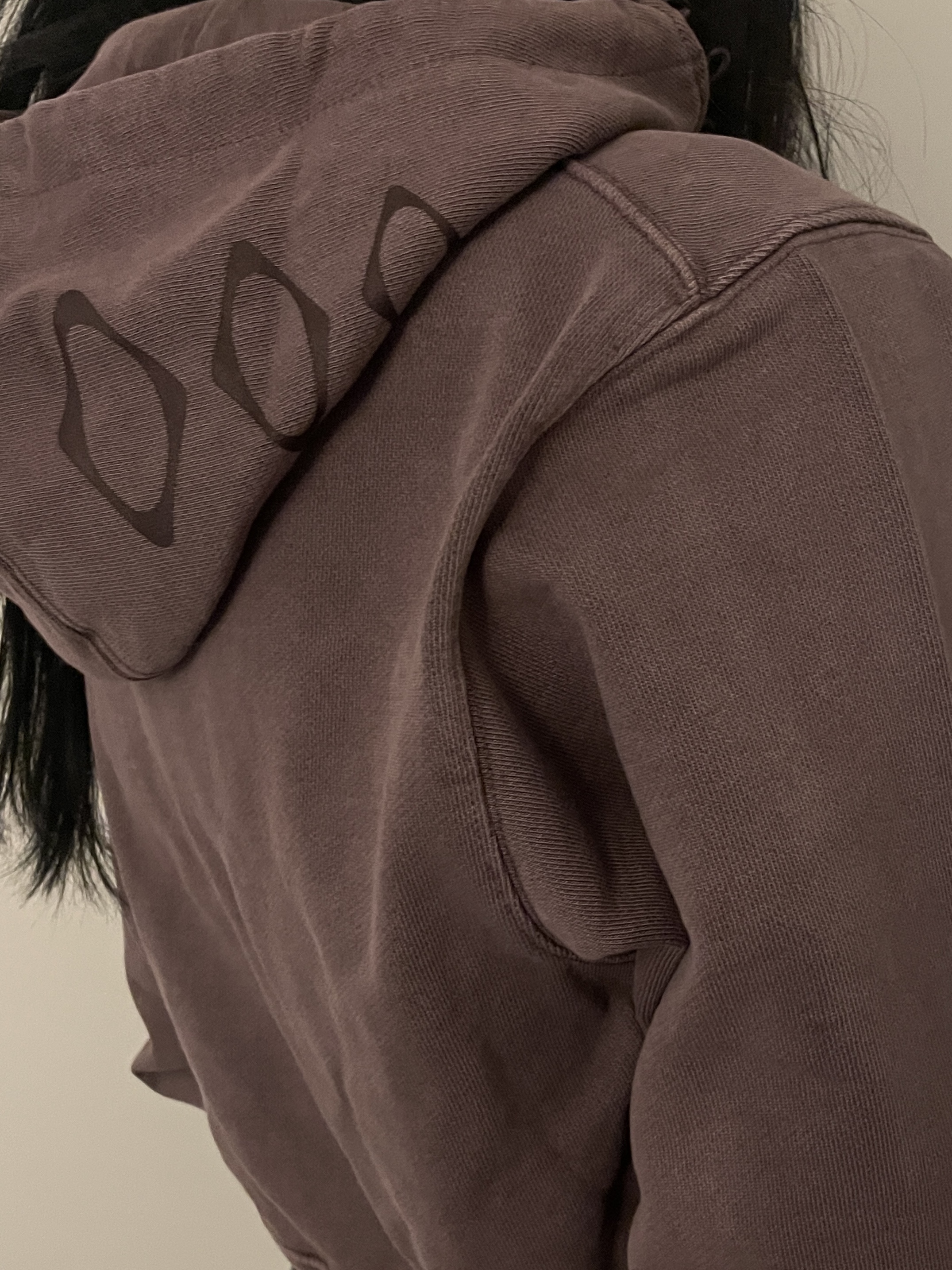(W) Mischief Side Button Up Crop Hoodie Washed Red Brown 착용 스타일 - 2