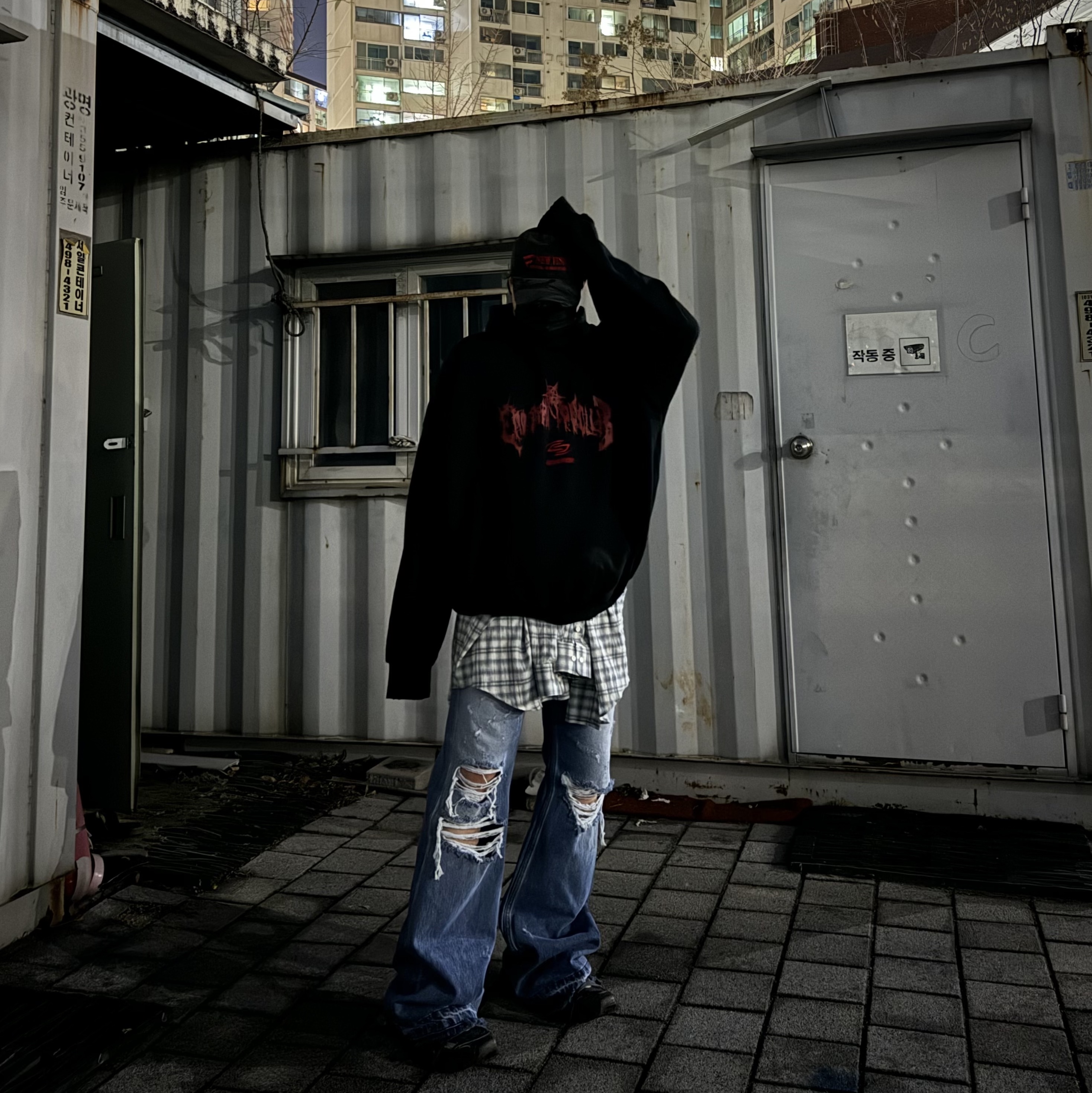 Balenciaga 3XL Sneakers Worn Out Brown, Undermycar x Emostanceclub Deremo Double Logo Oversized Hoodie Toreador - 23FW 착용 스타일 - 4