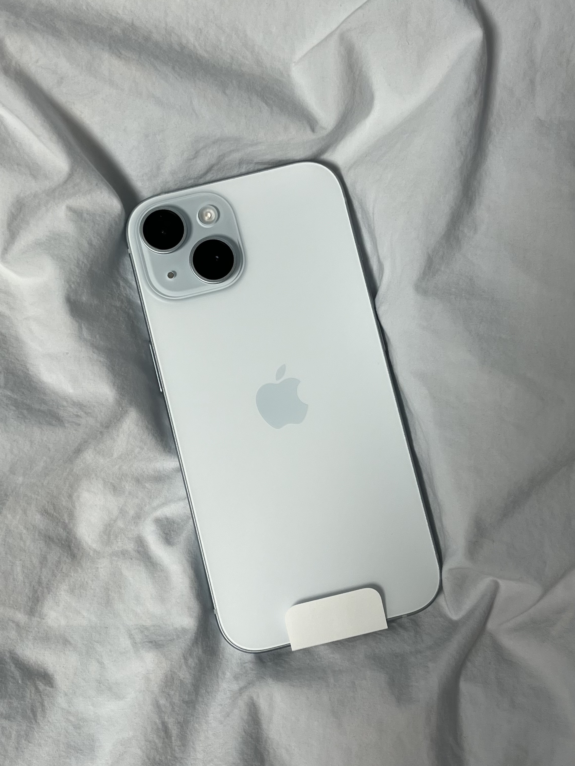 Apple iPhone 15 256GB Blue (Korean Ver.) 착용 스타일