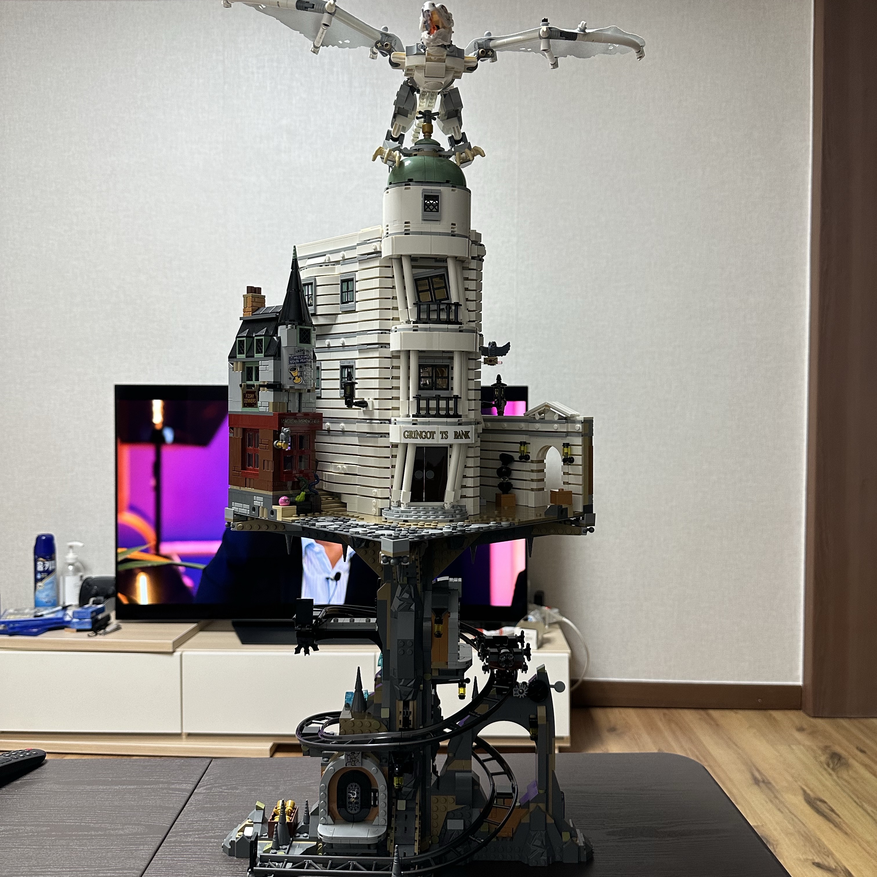 Lego Harry Potter Gringotts Wizarding Bank - Collectors' Edition 착용 스타일 - 1