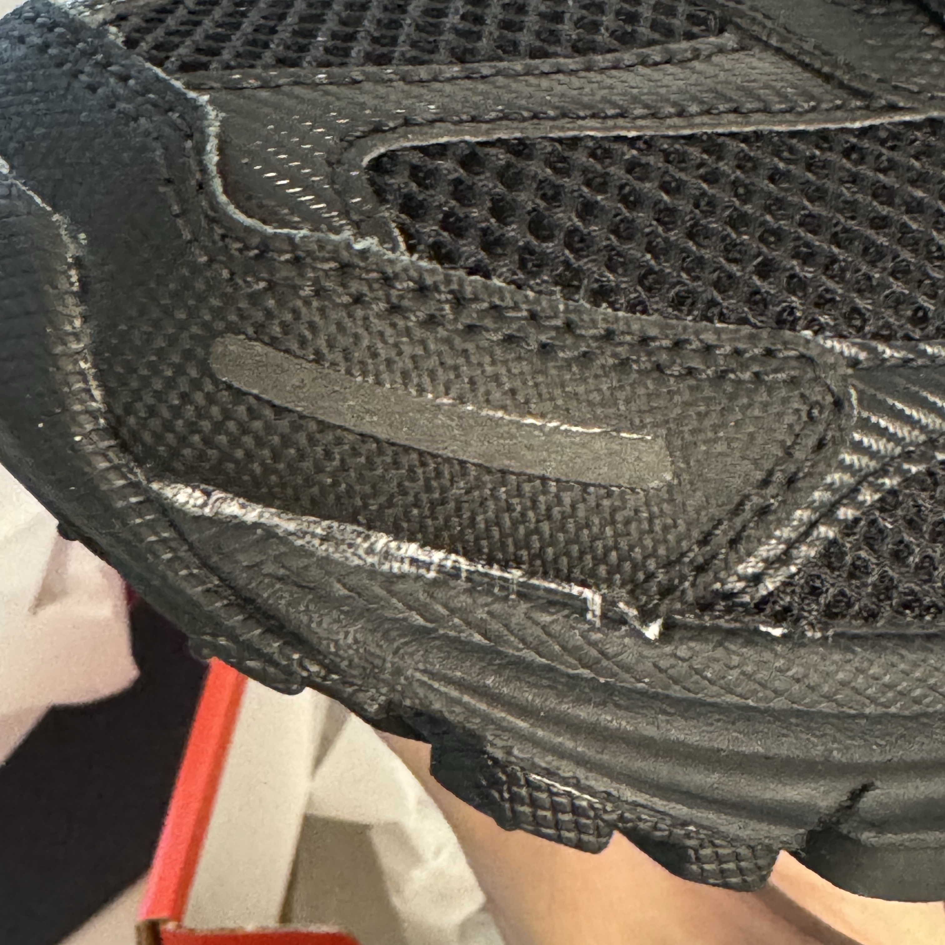 Nike Zoom Vomero 5 SP Black 착용 스타일