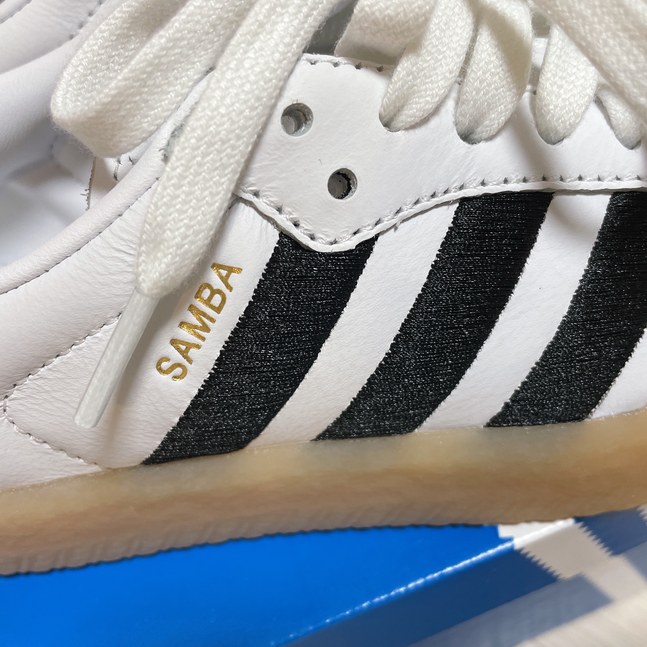 (W) Adidas Sambae White Black 착용 스타일