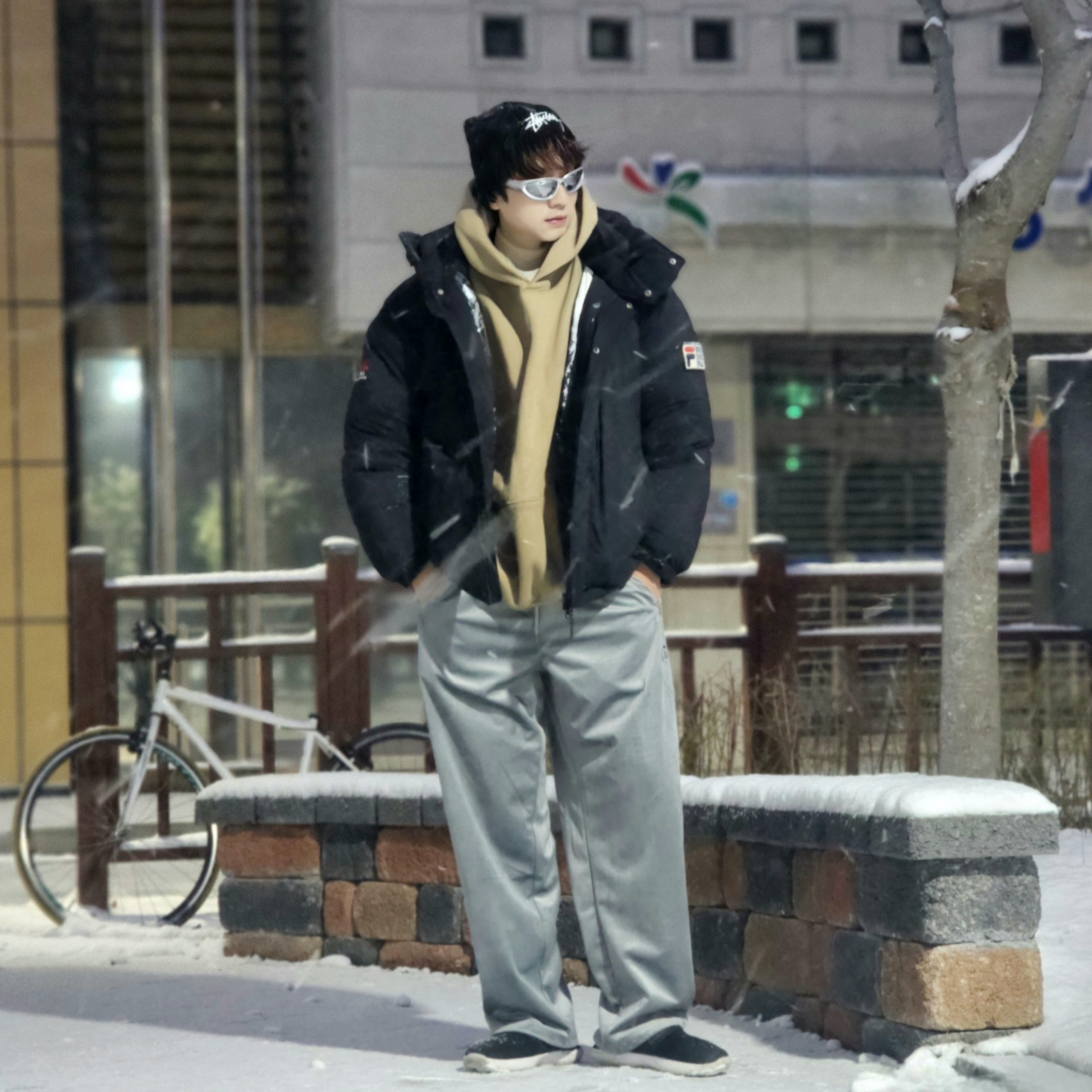 스투시 빅 스탁 커프 비니 블랙, 에센셜 후드 오크 - 22SS 착용 스타일 - 2