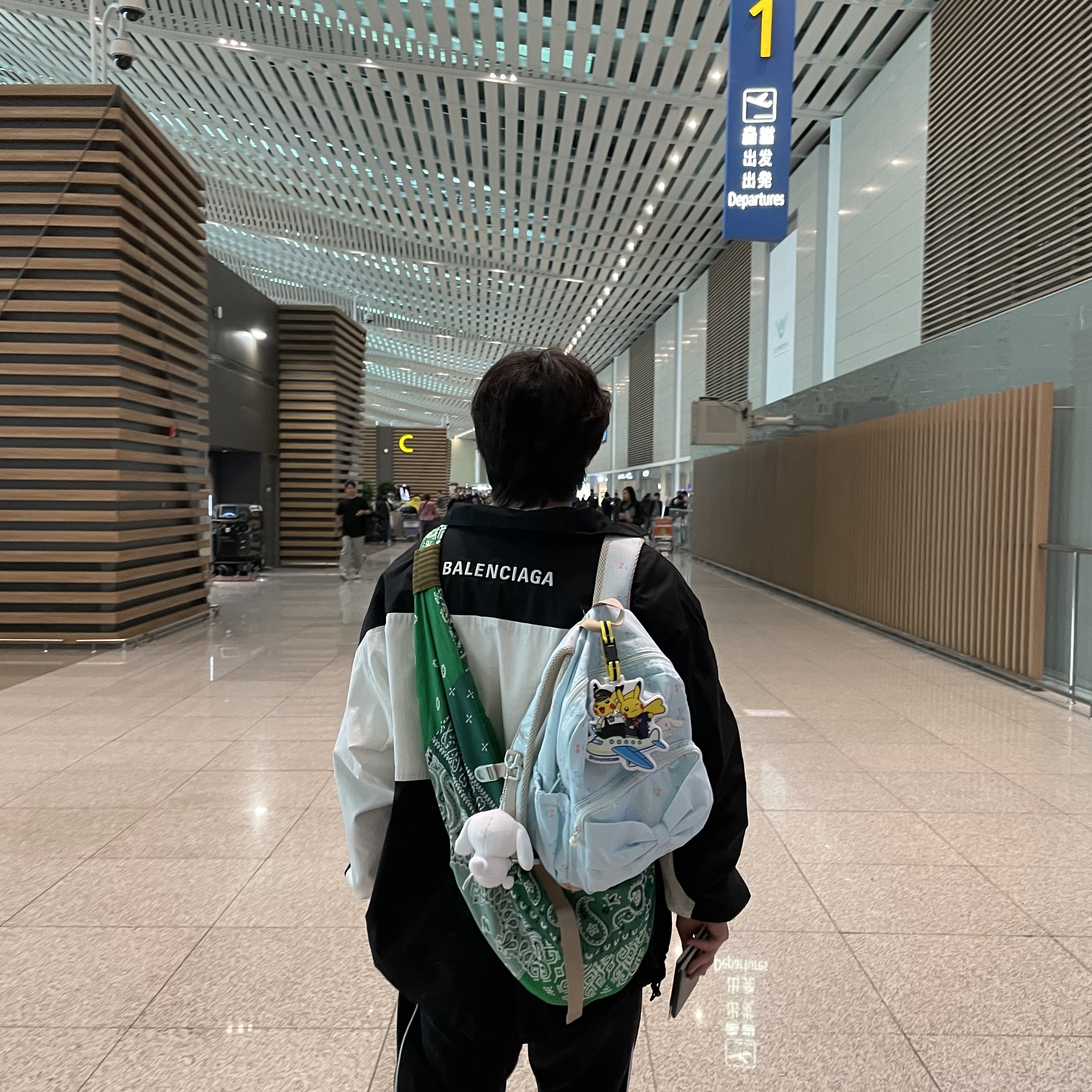Kapital Gauze Bandana Beach Snuffkin Bag Green 착용 스타일