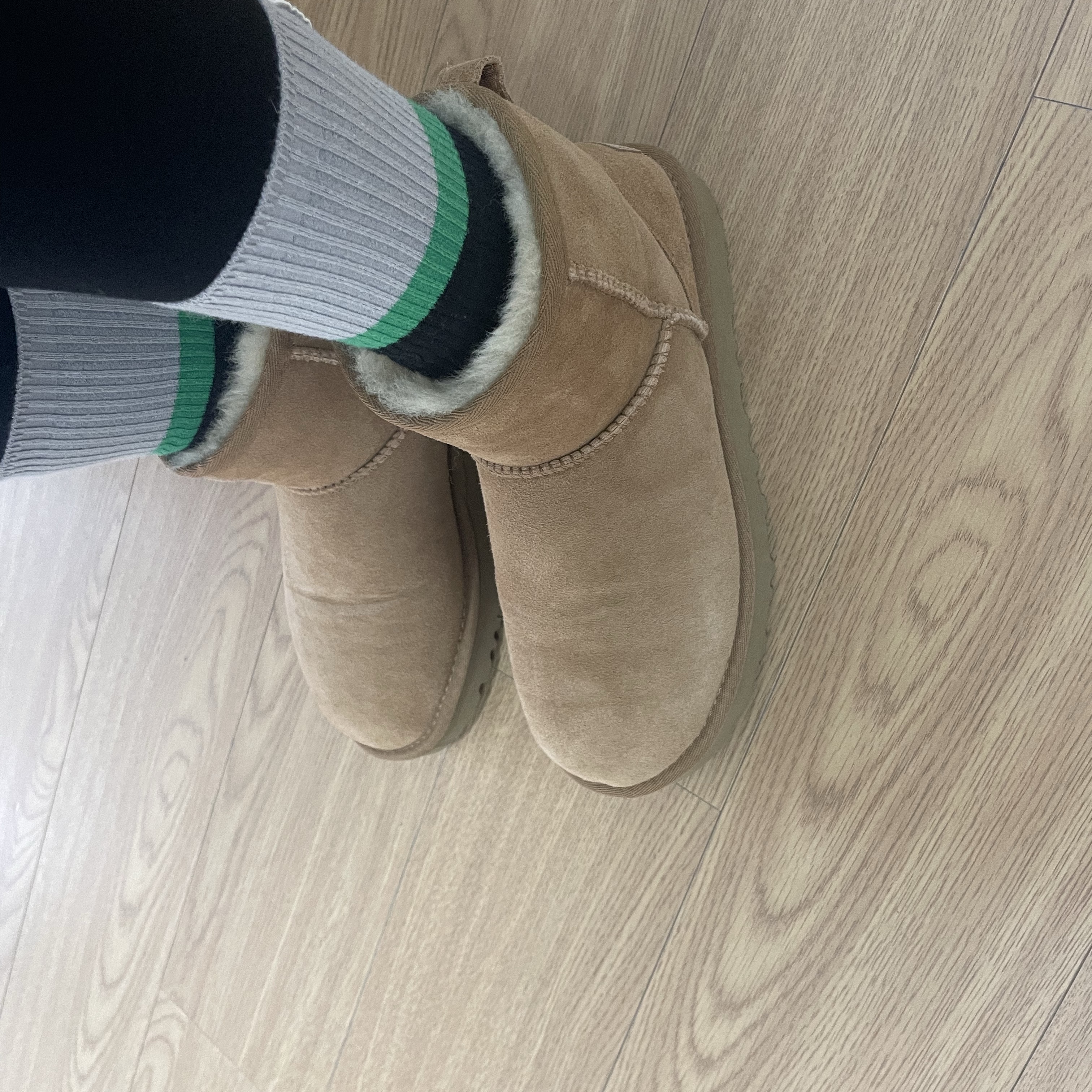 (W) UGG Classic Mini II Boots Chestnut 착용 스타일