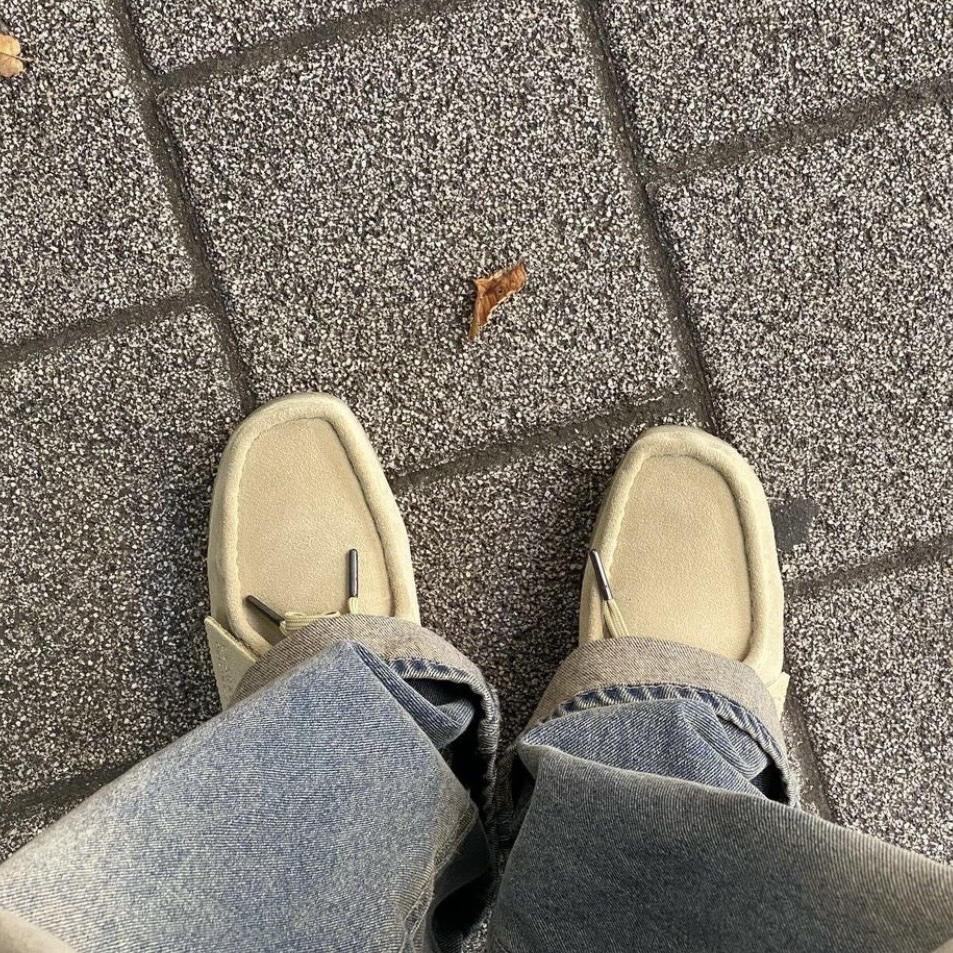 (W) Clarks Wallabee Maple Suede 착용 스타일 - 1